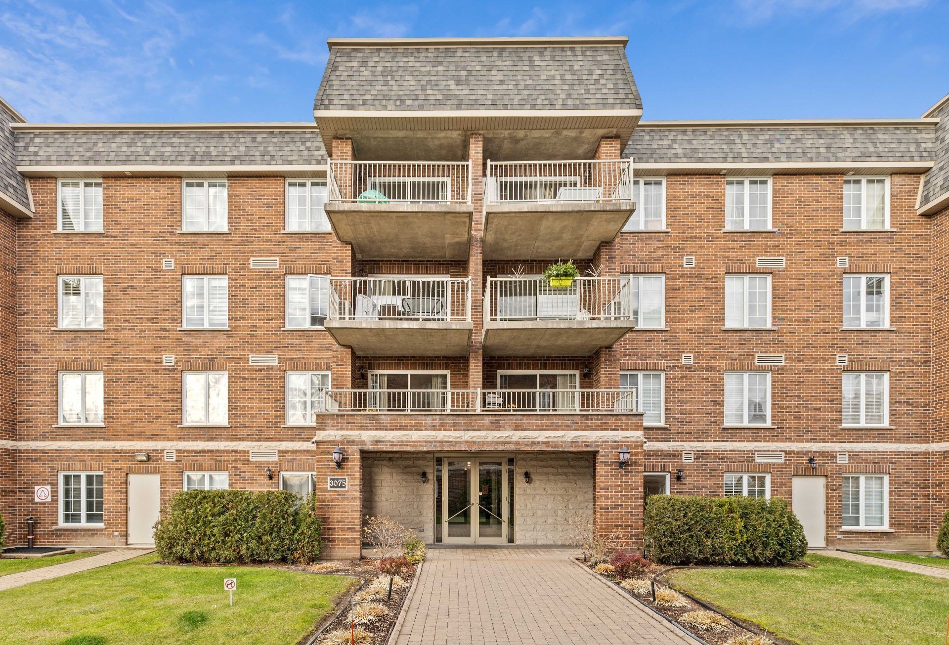 









3075


Av. Ernest-Hemingway

, 101,
Montréal (Saint-Laurent),




QC
H4R0A7

