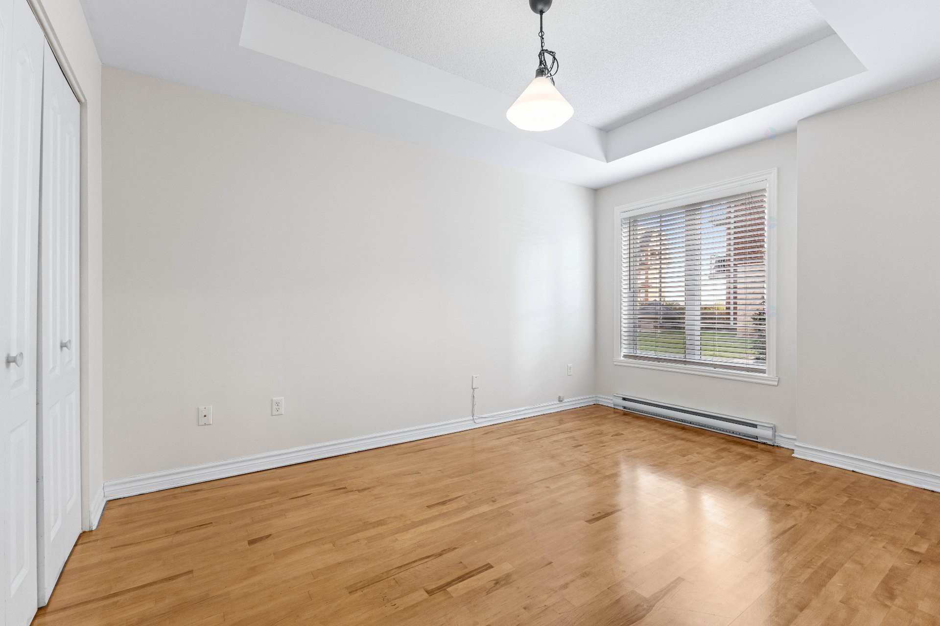 









3075


Av. Ernest-Hemingway

, 101,
Montréal (Saint-Laurent),




QC
H4R0A7

