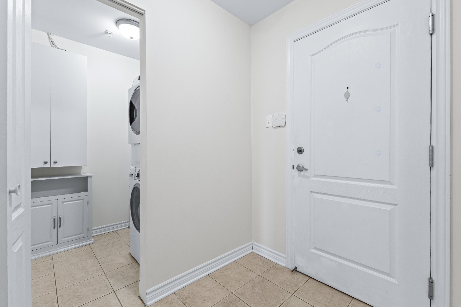 









3075


Av. Ernest-Hemingway

, 101,
Montréal (Saint-Laurent),




QC
H4R0A7

