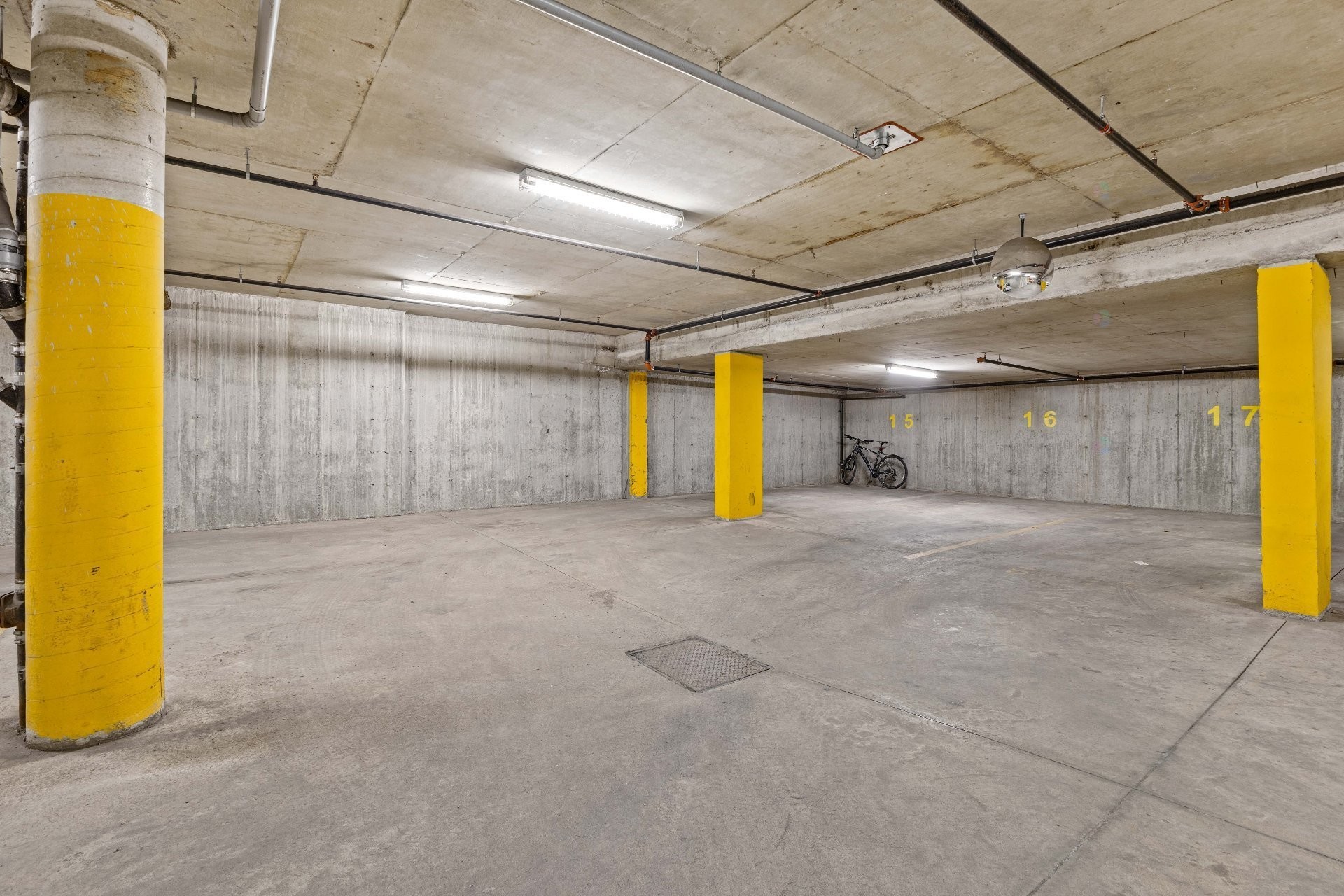 









3075


Av. Ernest-Hemingway

, 101,
Montréal (Saint-Laurent),




QC
H4R0A7

