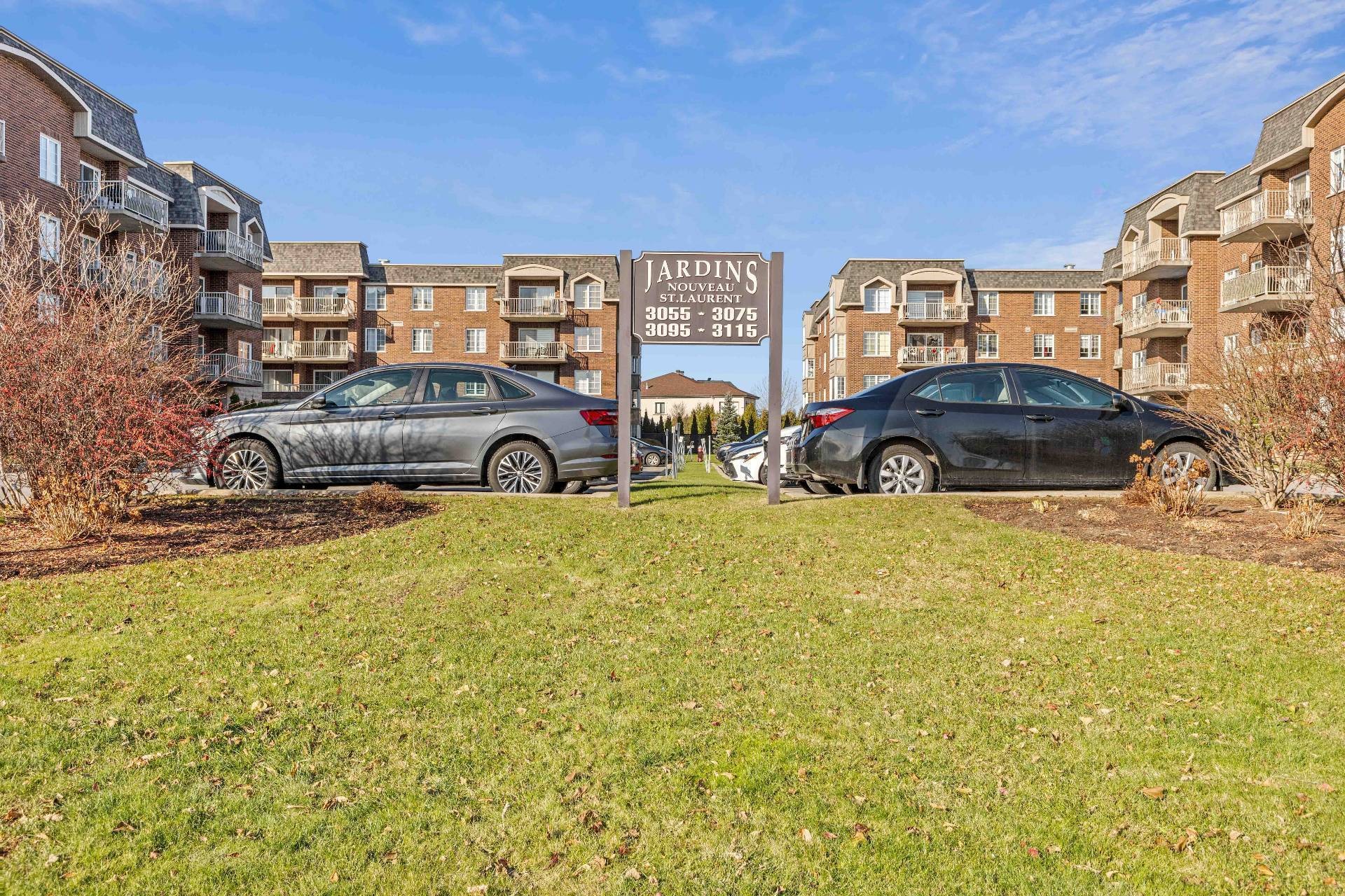 









3075


Av. Ernest-Hemingway

, 101,
Montréal (Saint-Laurent),




QC
H4R0A7

