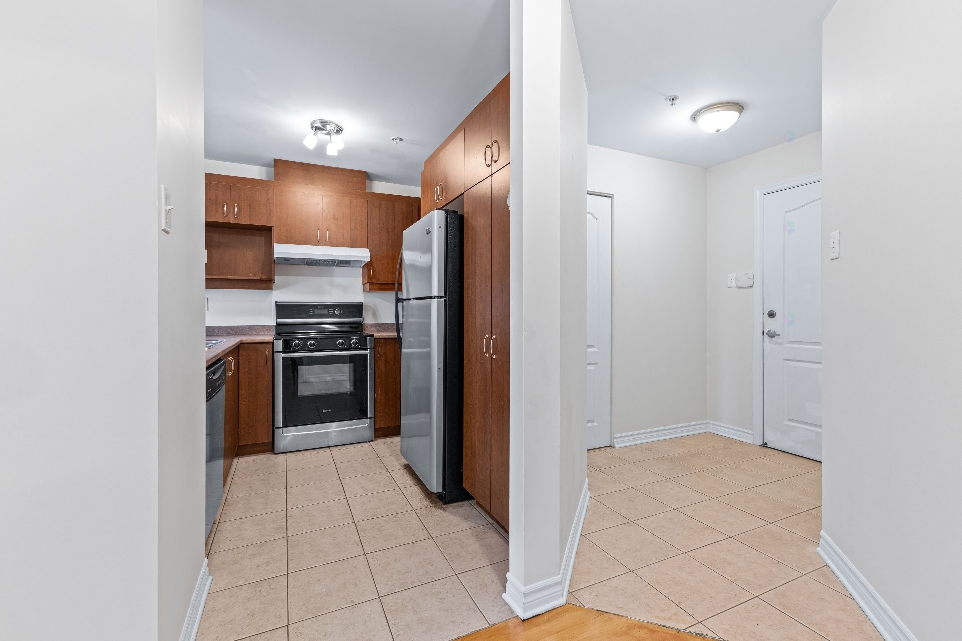 









3075


Av. Ernest-Hemingway

, 101,
Montréal (Saint-Laurent),




QC
H4R0A7

