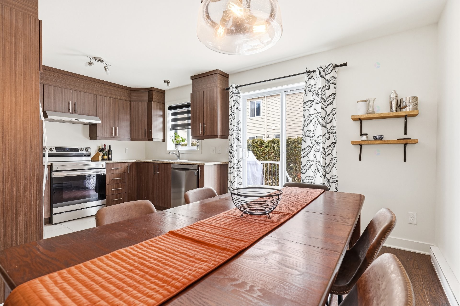 









1117


Rue St-Viateur

,
Joliette,




QC
J6E0K4

