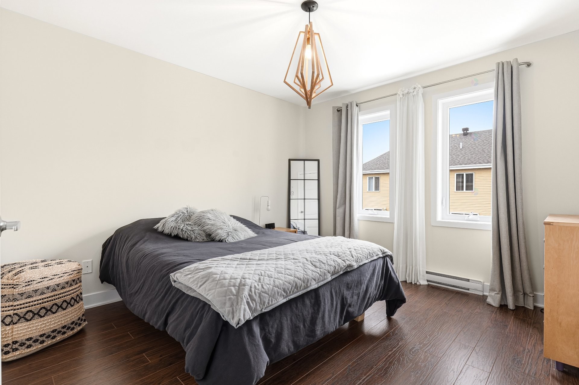 









1117


Rue St-Viateur

,
Joliette,




QC
J6E0K4

