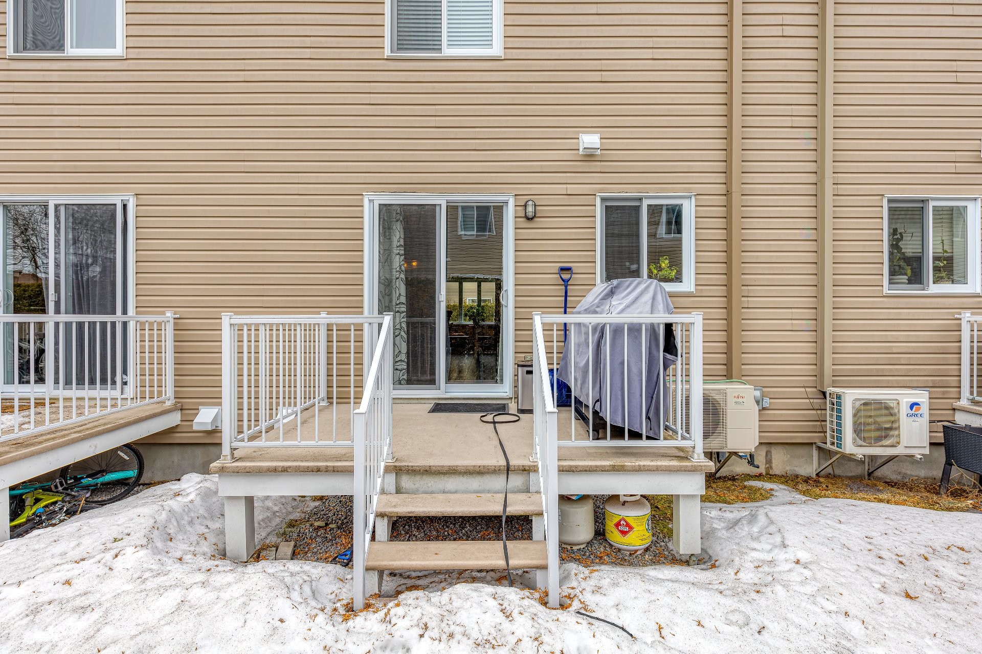 









1117


Rue St-Viateur

,
Joliette,




QC
J6E0K4

