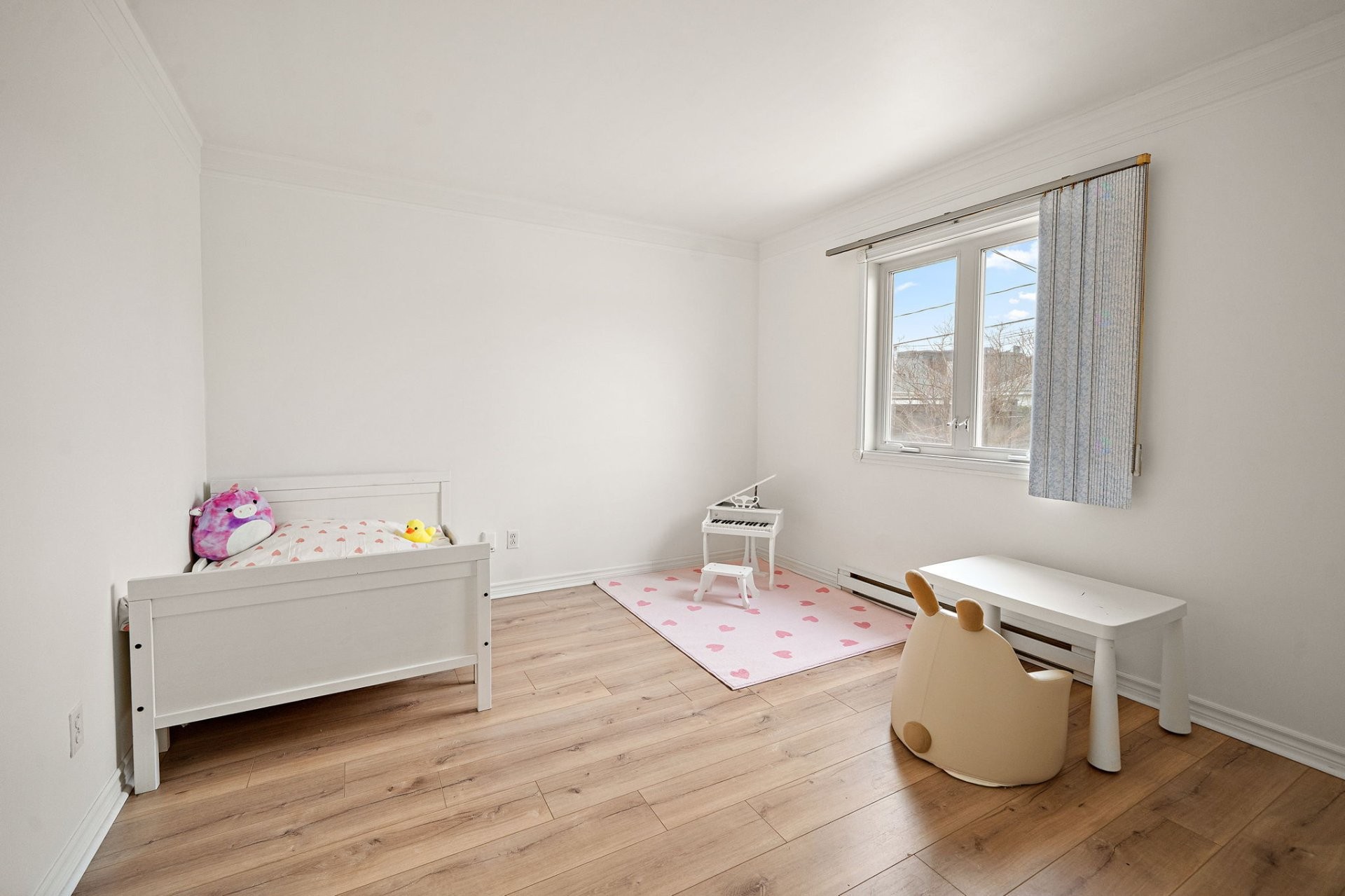 









1440


Rue Colomb

,
Sainte-Catherine,




QC
J5C1S9

