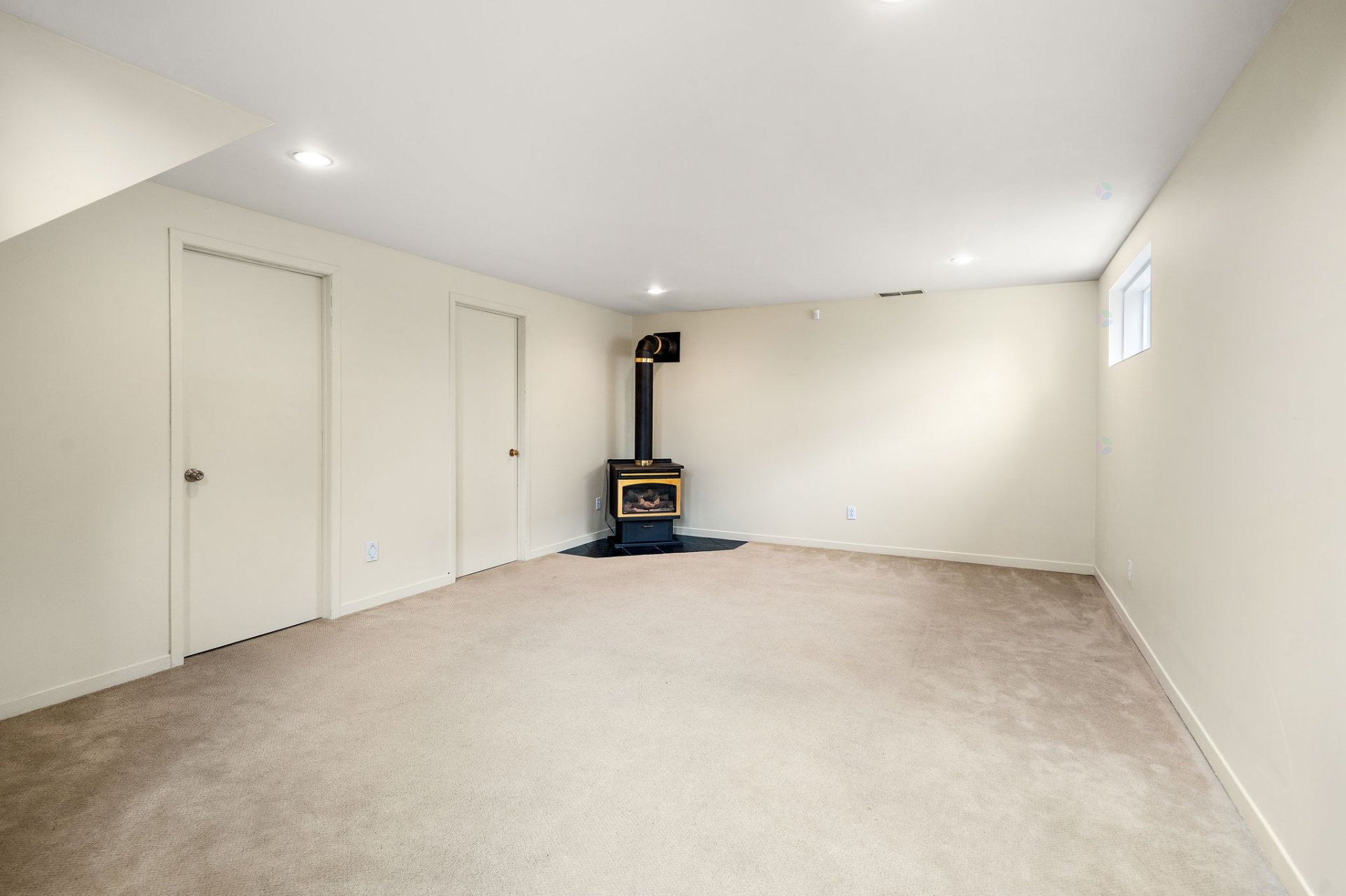 









1440


Rue Colomb

,
Sainte-Catherine,




QC
J5C1S9

