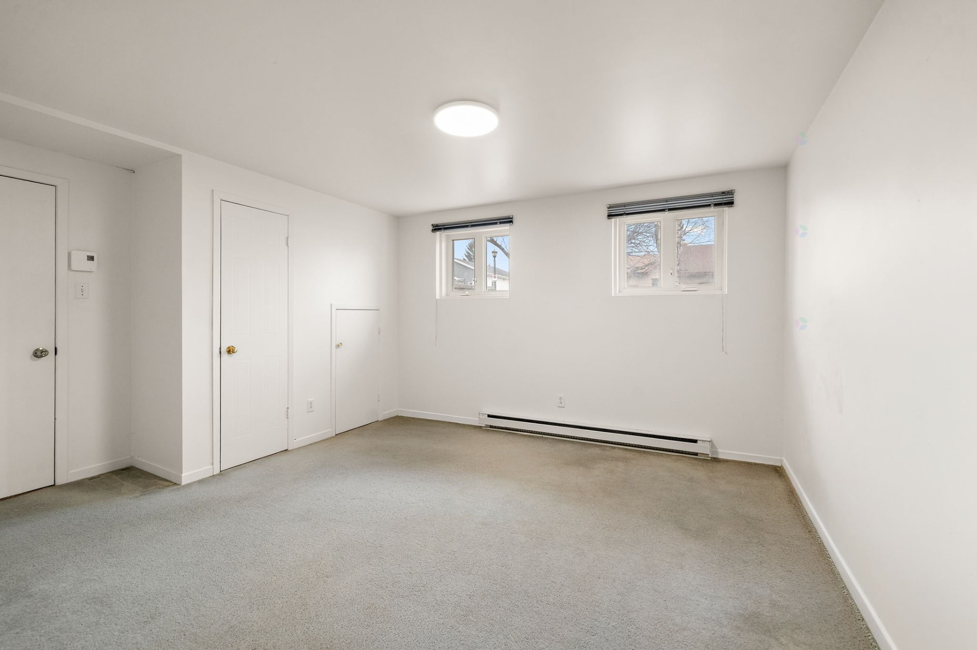 









1440


Rue Colomb

,
Sainte-Catherine,




QC
J5C1S9

