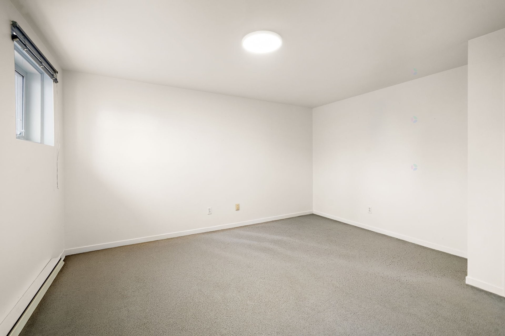 









1440


Rue Colomb

,
Sainte-Catherine,




QC
J5C1S9

