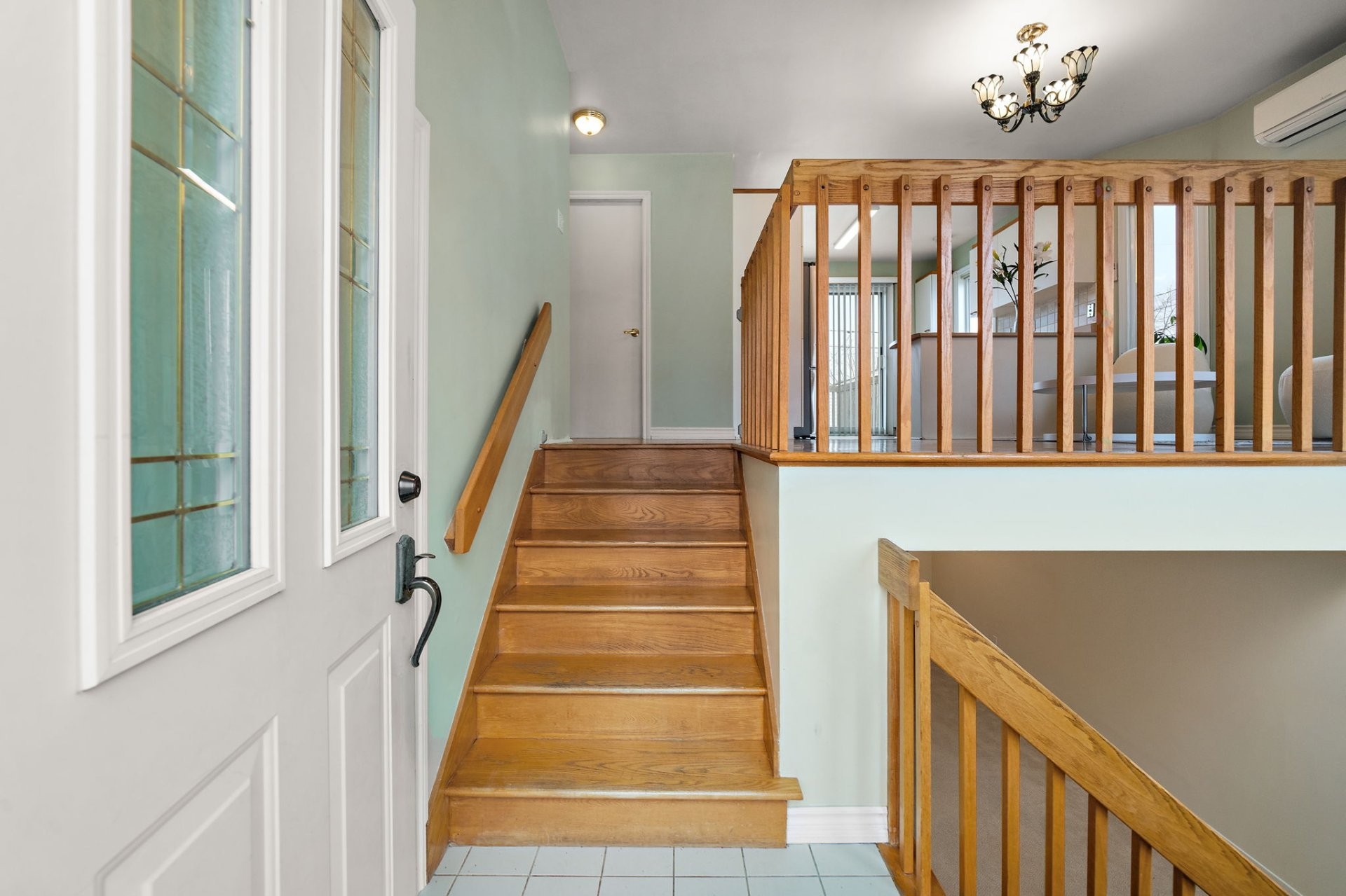 









1440


Rue Colomb

,
Sainte-Catherine,




QC
J5C1S9

