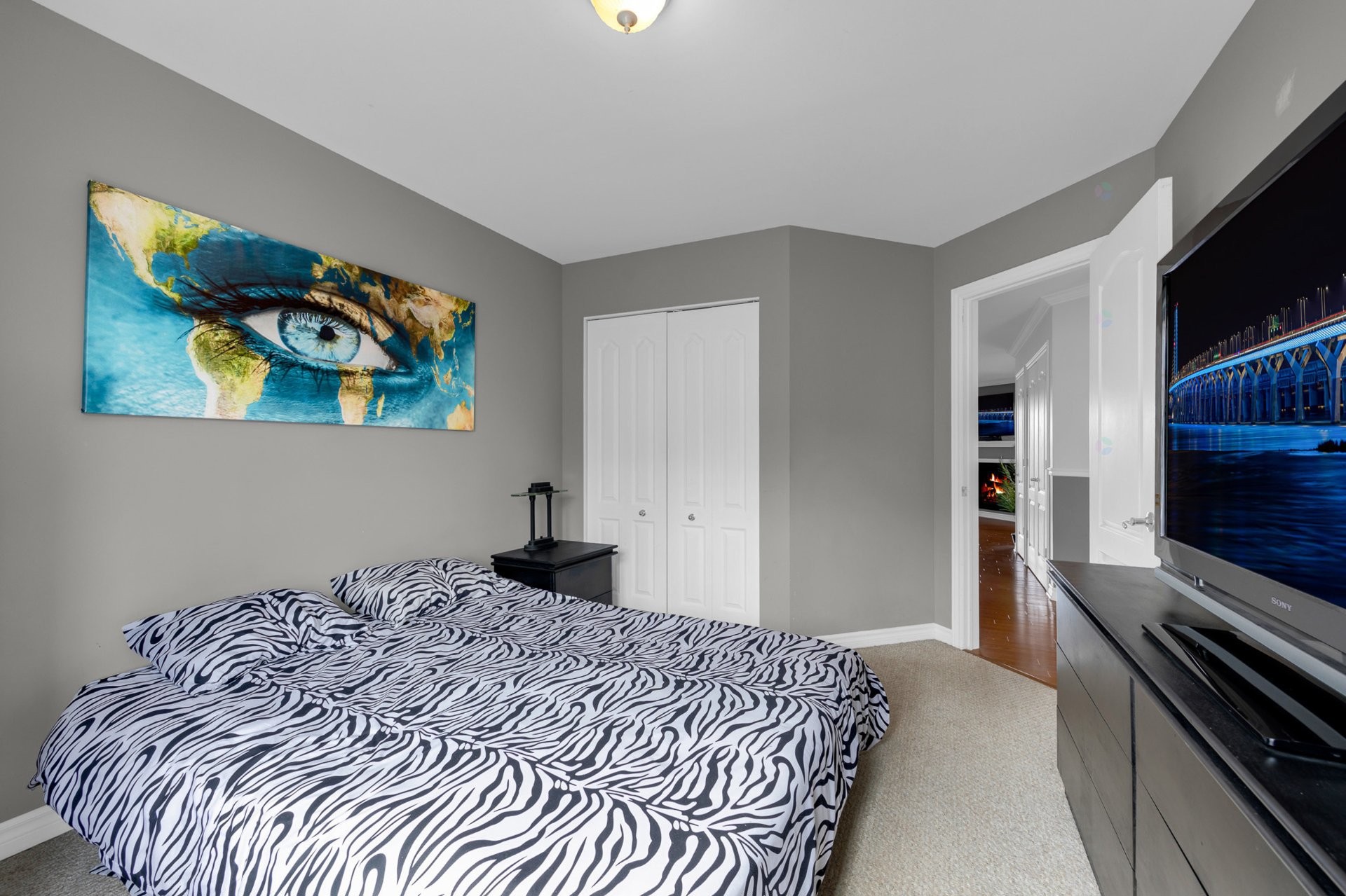 









600


Place du Sommet

, 301,
Saint-Jérôme,




QC
J7Y5L1

