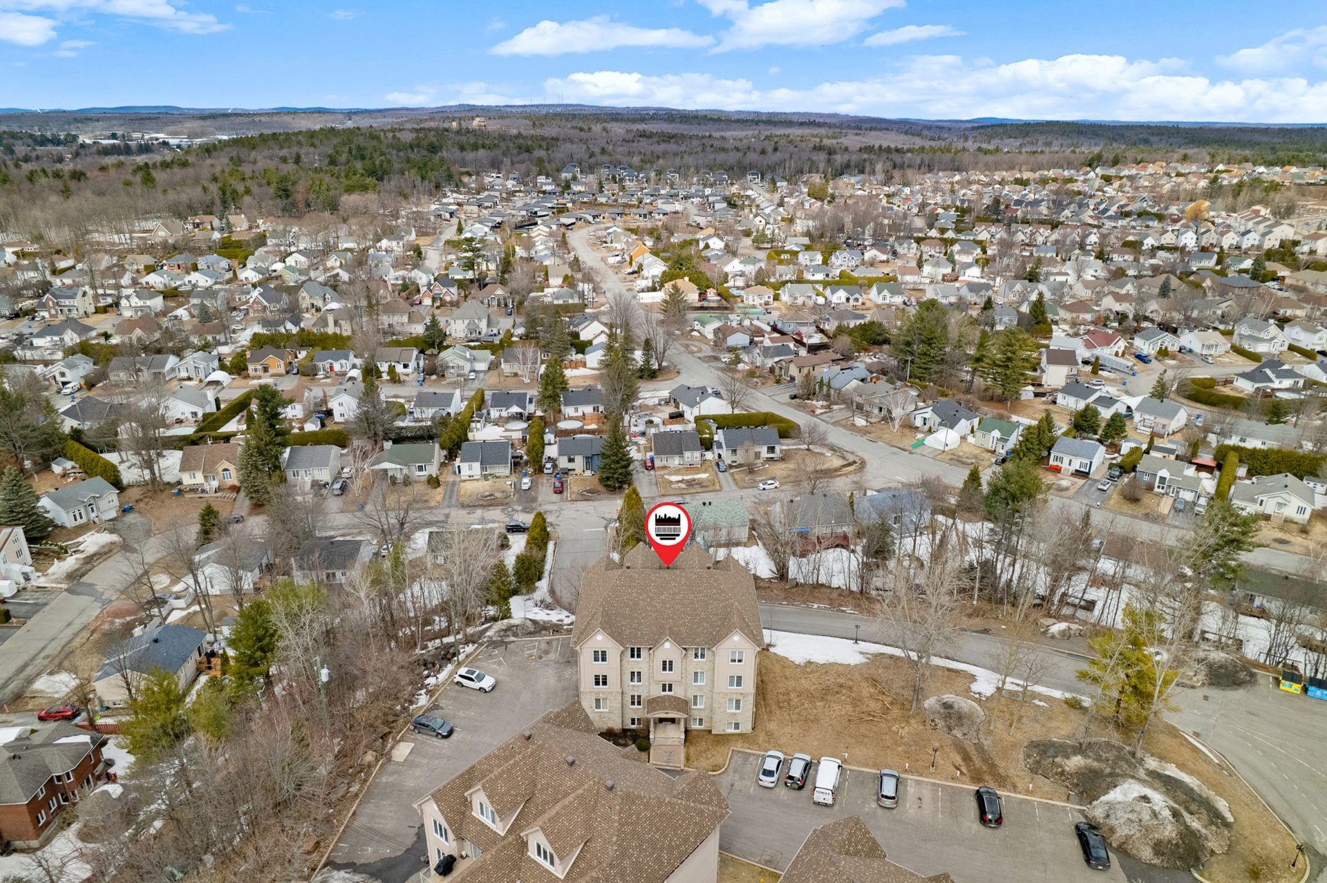 









600


Place du Sommet

, 301,
Saint-Jérôme,




QC
J7Y5L1

