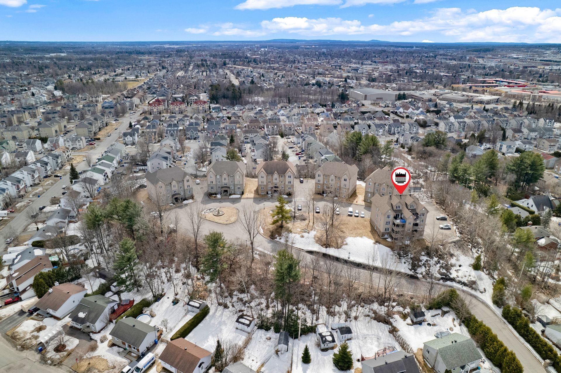 









600


Place du Sommet

, 301,
Saint-Jérôme,




QC
J7Y5L1

