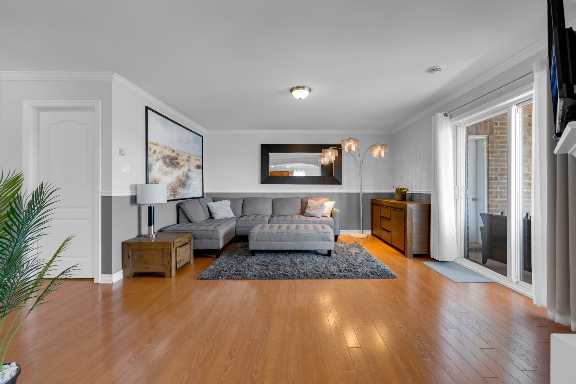 









600


Place du Sommet

, 301,
Saint-Jérôme,




QC
J7Y5L1

