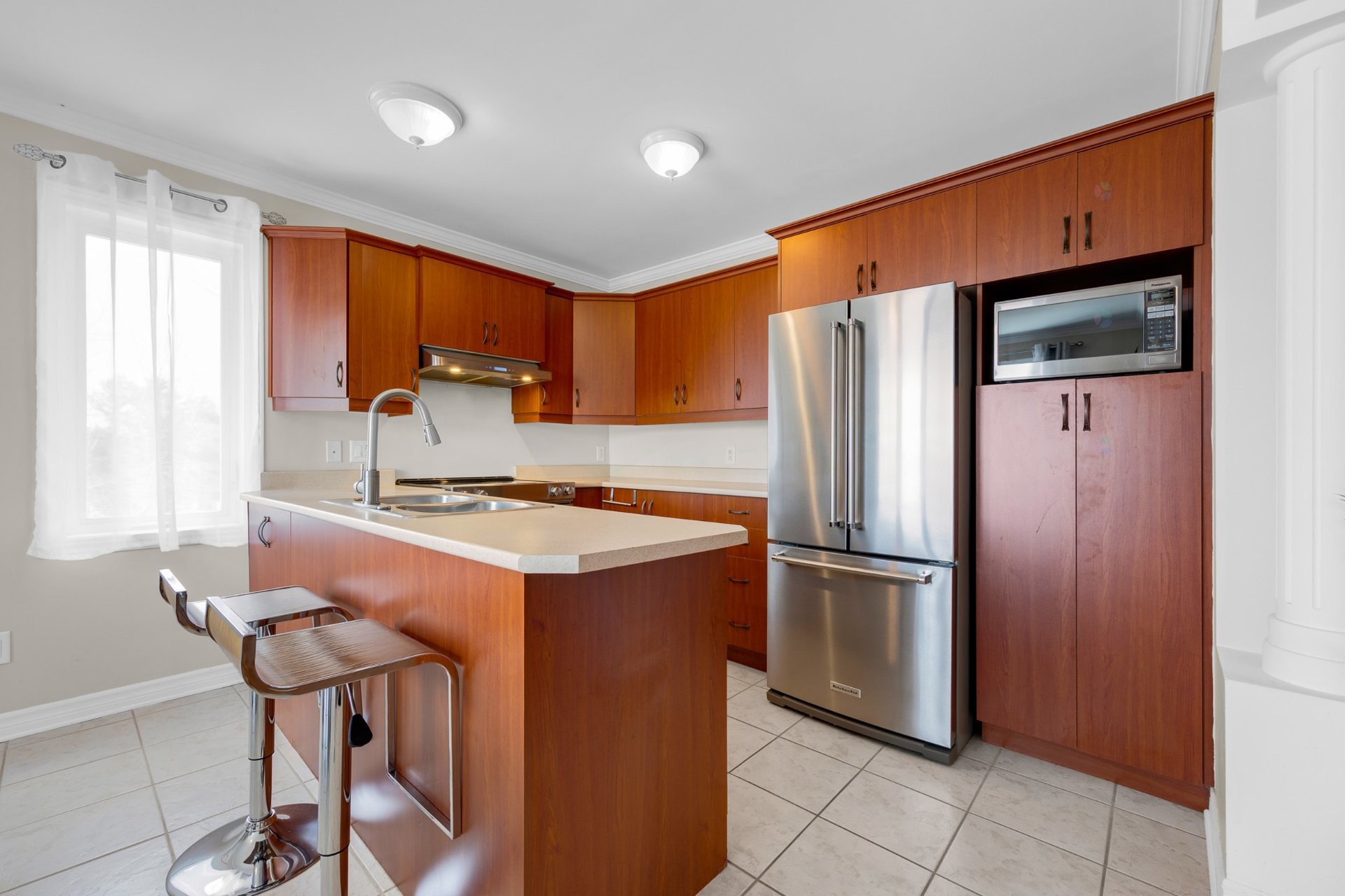 









600


Place du Sommet

, 301,
Saint-Jérôme,




QC
J7Y5L1

