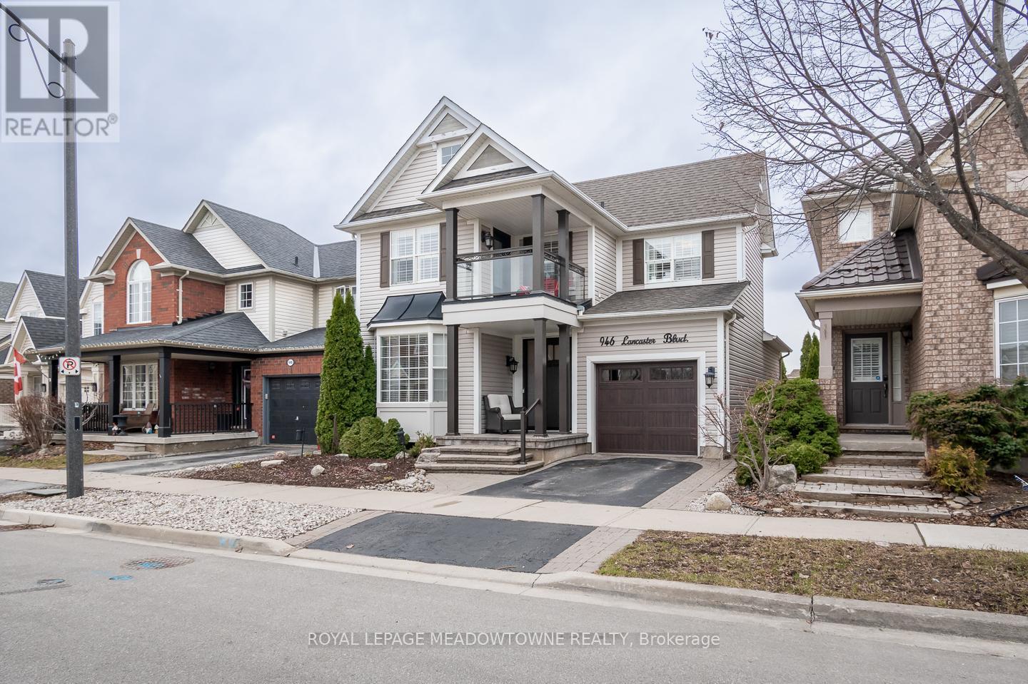 












946 LANCASTER BOULEVARD

,
Milton,




Ontario
L9T6A2

