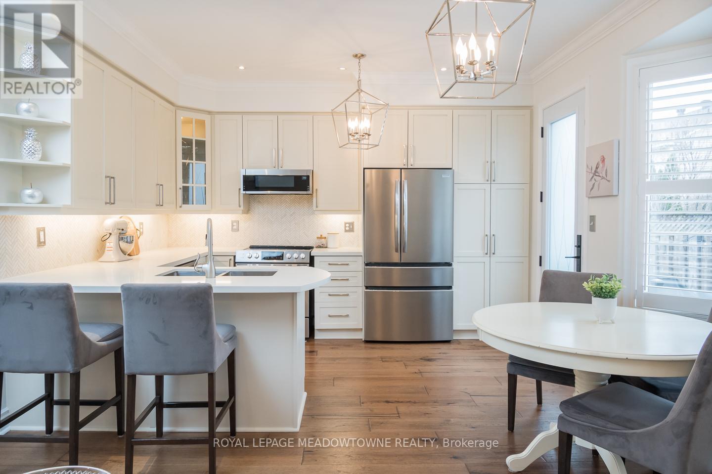 












946 LANCASTER BOULEVARD

,
Milton,




Ontario
L9T6A2

