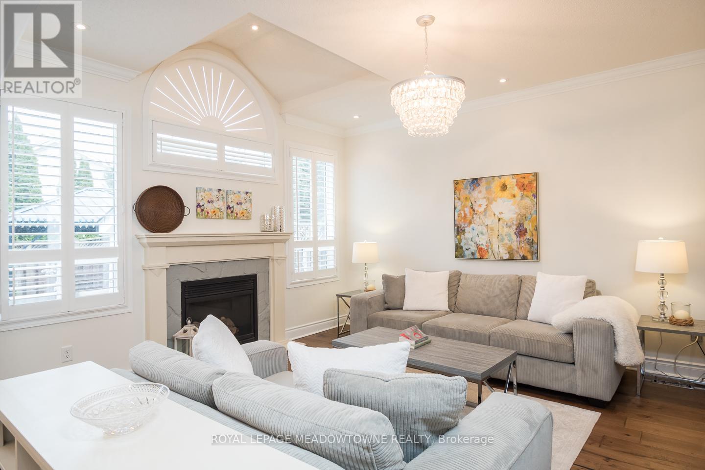 












946 LANCASTER BOULEVARD

,
Milton,




Ontario
L9T6A2

