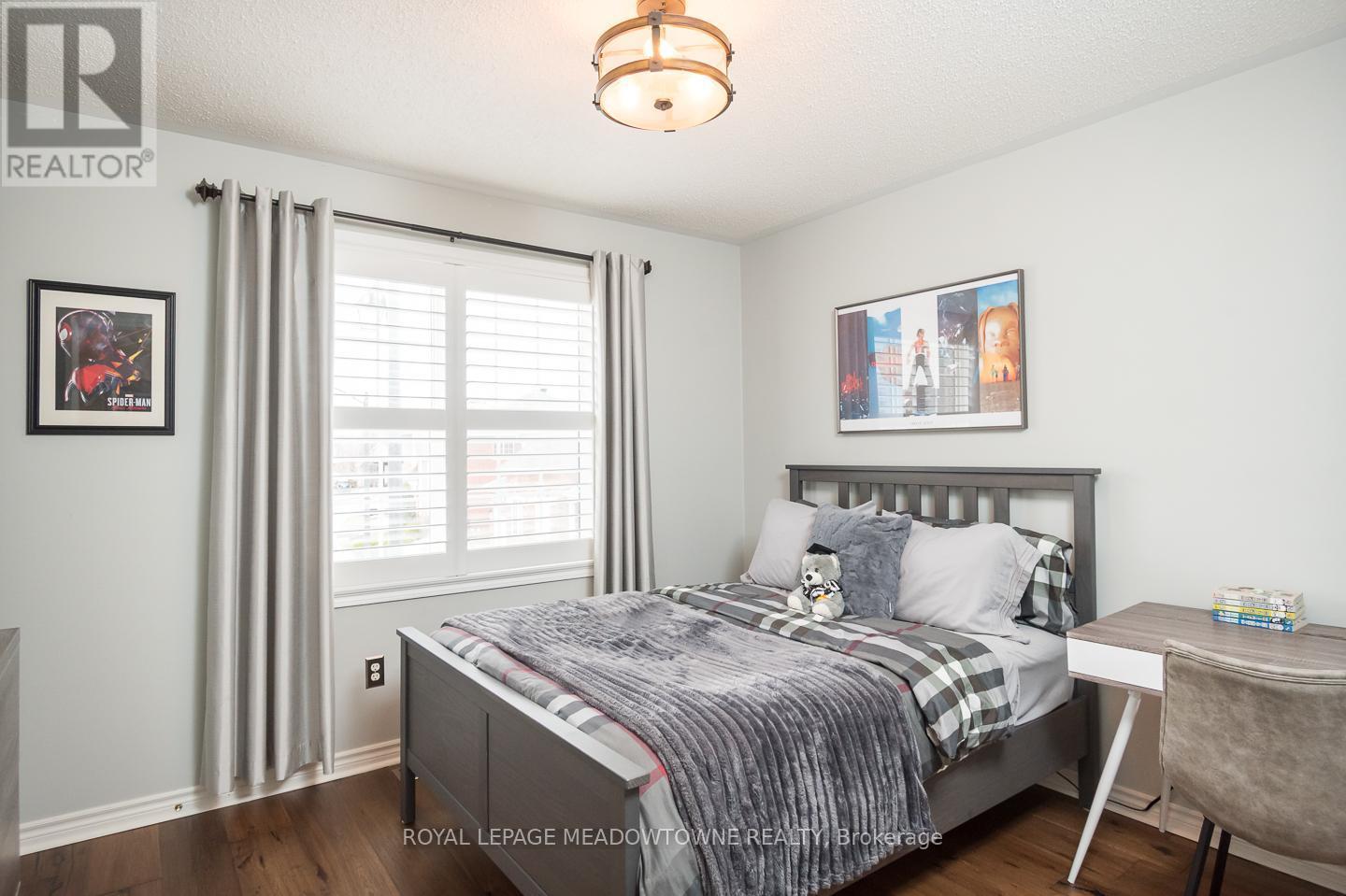 












946 LANCASTER BOULEVARD

,
Milton,




Ontario
L9T6A2

