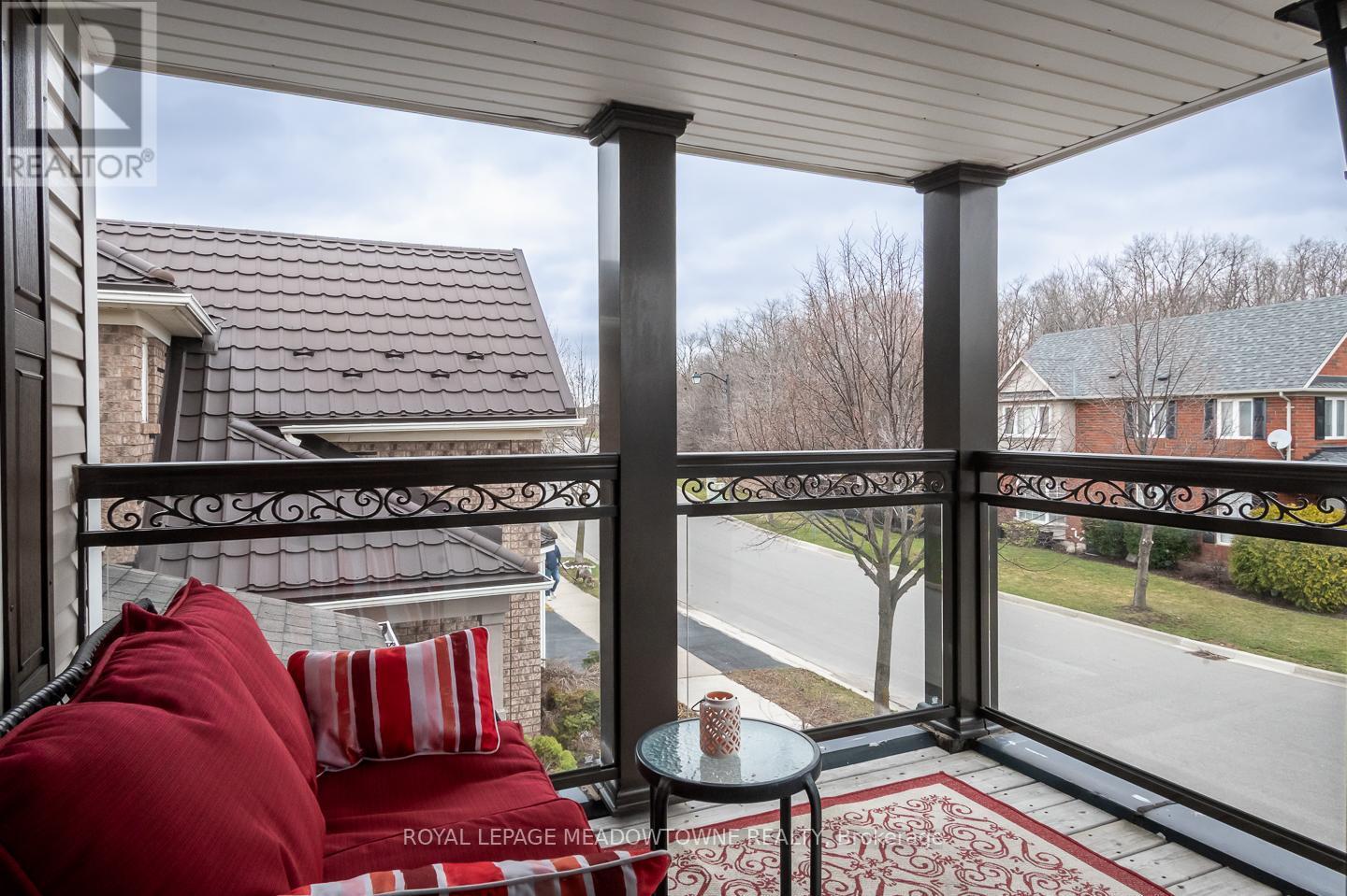 












946 LANCASTER BOULEVARD

,
Milton,




Ontario
L9T6A2

