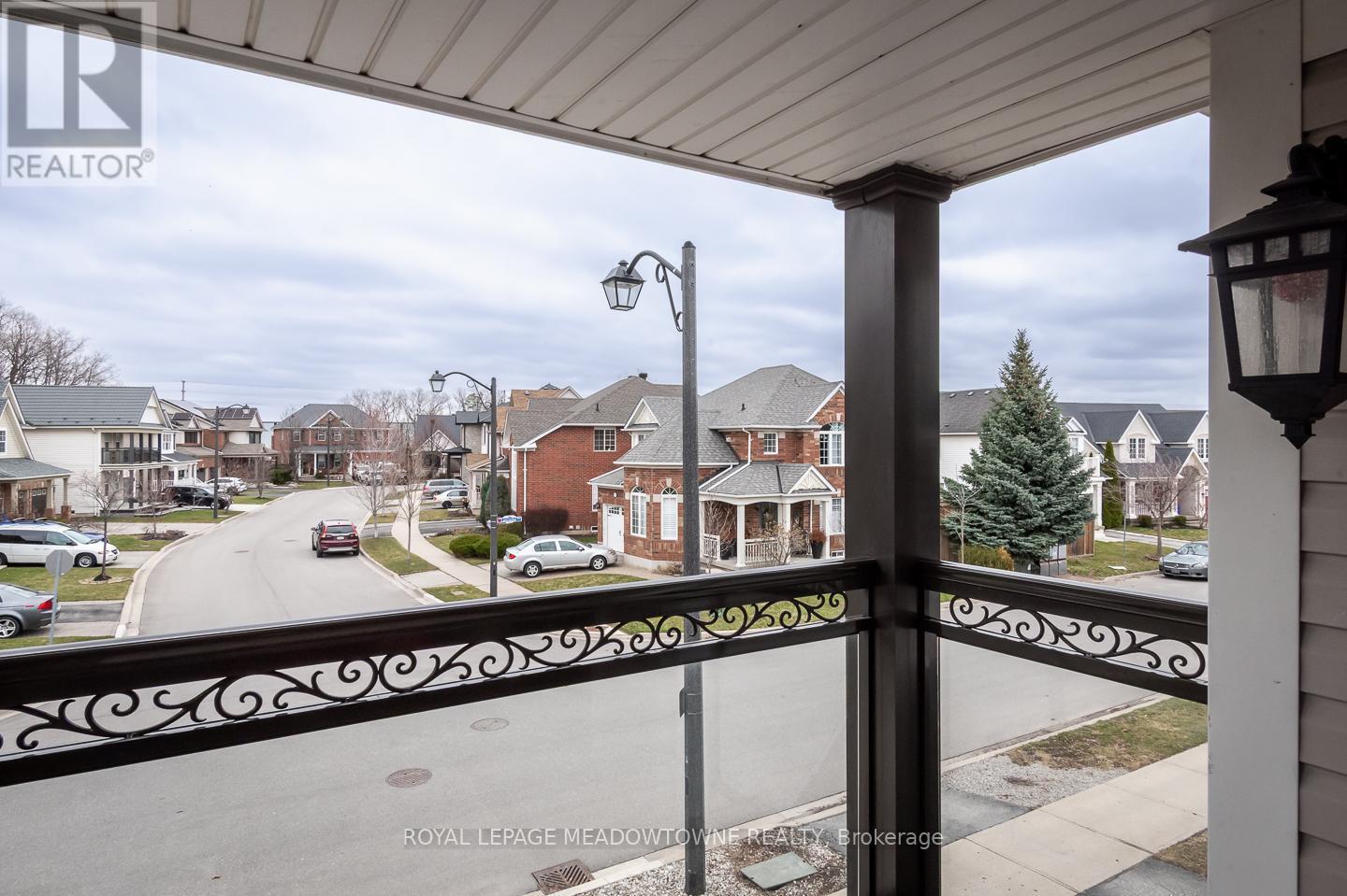 












946 LANCASTER BOULEVARD

,
Milton,




Ontario
L9T6A2

