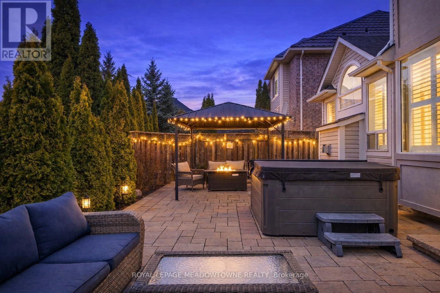 












946 LANCASTER BOULEVARD

,
Milton,




Ontario
L9T6A2

