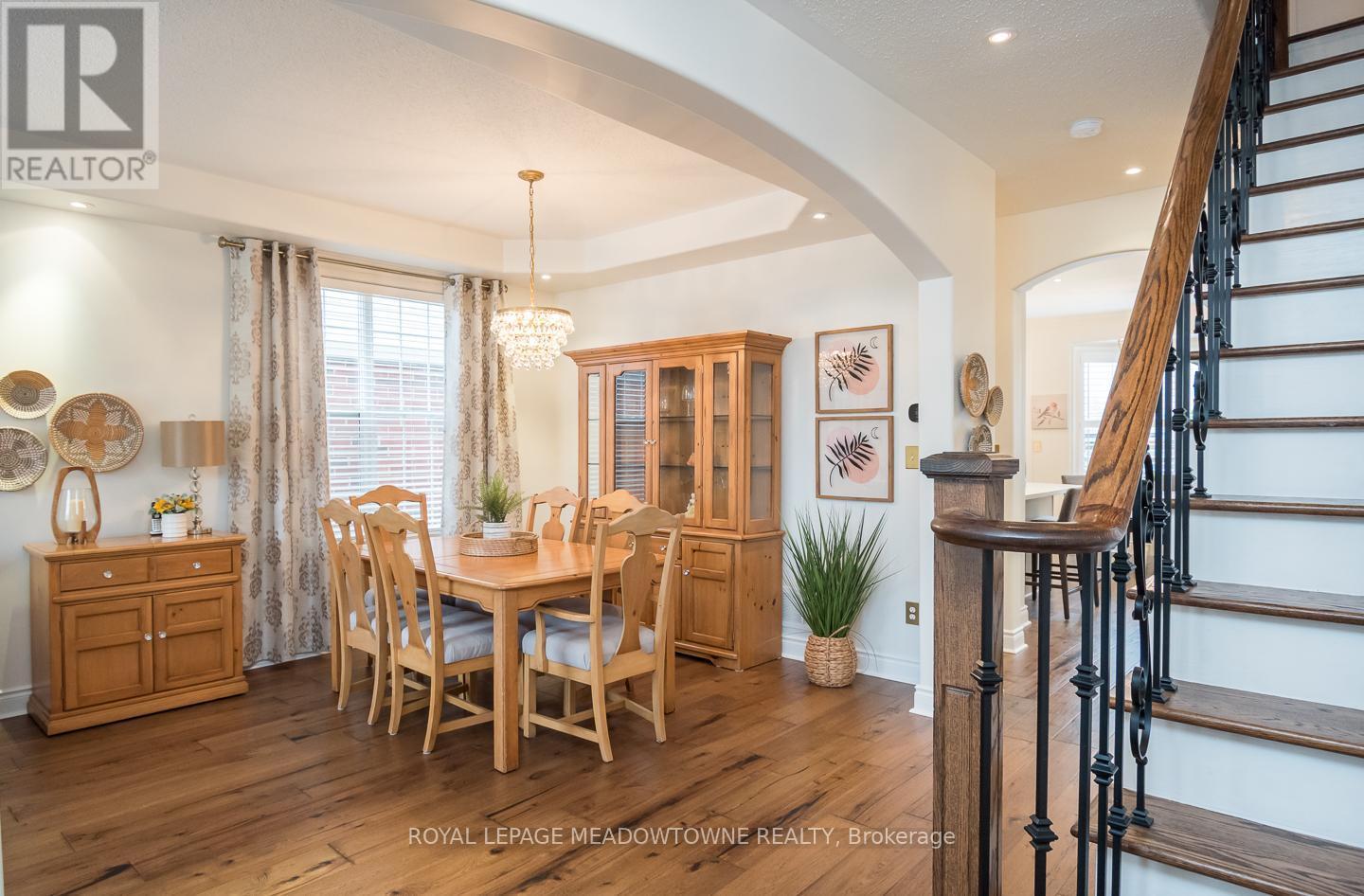 












946 LANCASTER BOULEVARD

,
Milton,




Ontario
L9T6A2

