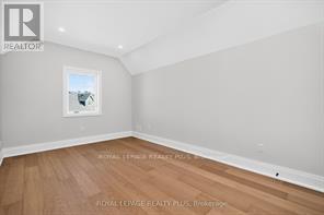 












10 MAGAZINE STREET

,
Penetanguishene,




Ontario
L9M0W6

