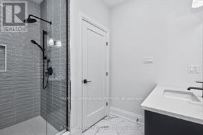 












10 MAGAZINE STREET

,
Penetanguishene,




Ontario
L9M0W6

