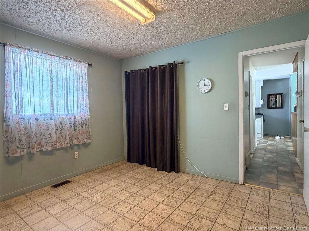 









6585


Route 11

,
Clifton,




NB
E2A 5L7

