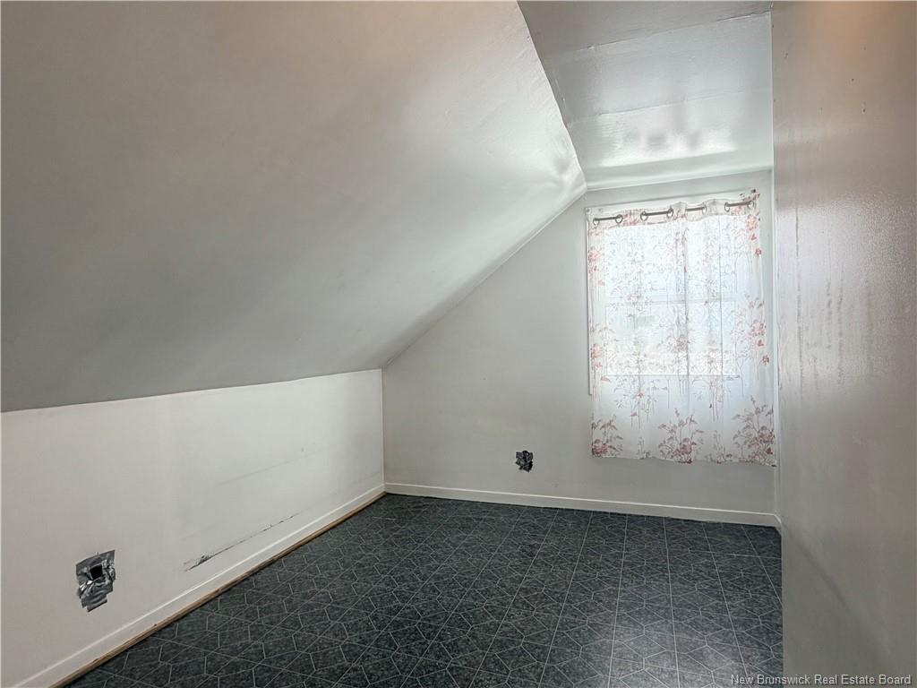 









6585


Route 11

,
Clifton,




NB
E2A 5L7

