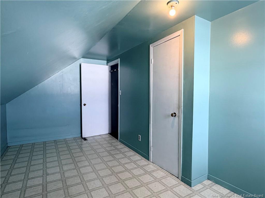 









6585


Route 11

,
Clifton,




NB
E2A 5L7

