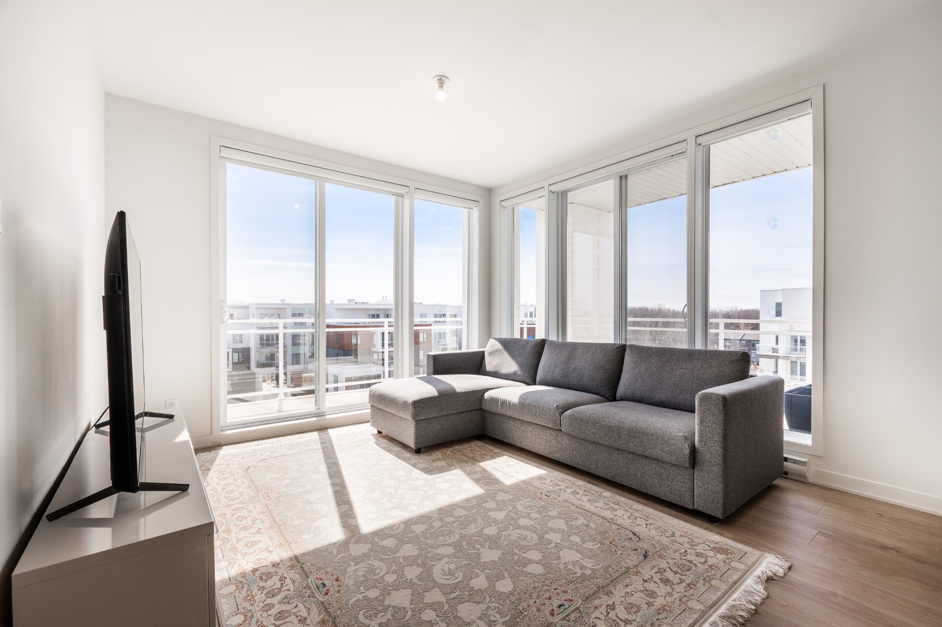 









2530


Rue Maurice-Savoie

, 503,
Longueuil (Le Vieux-Longueuil),




QC
J4N0K2

