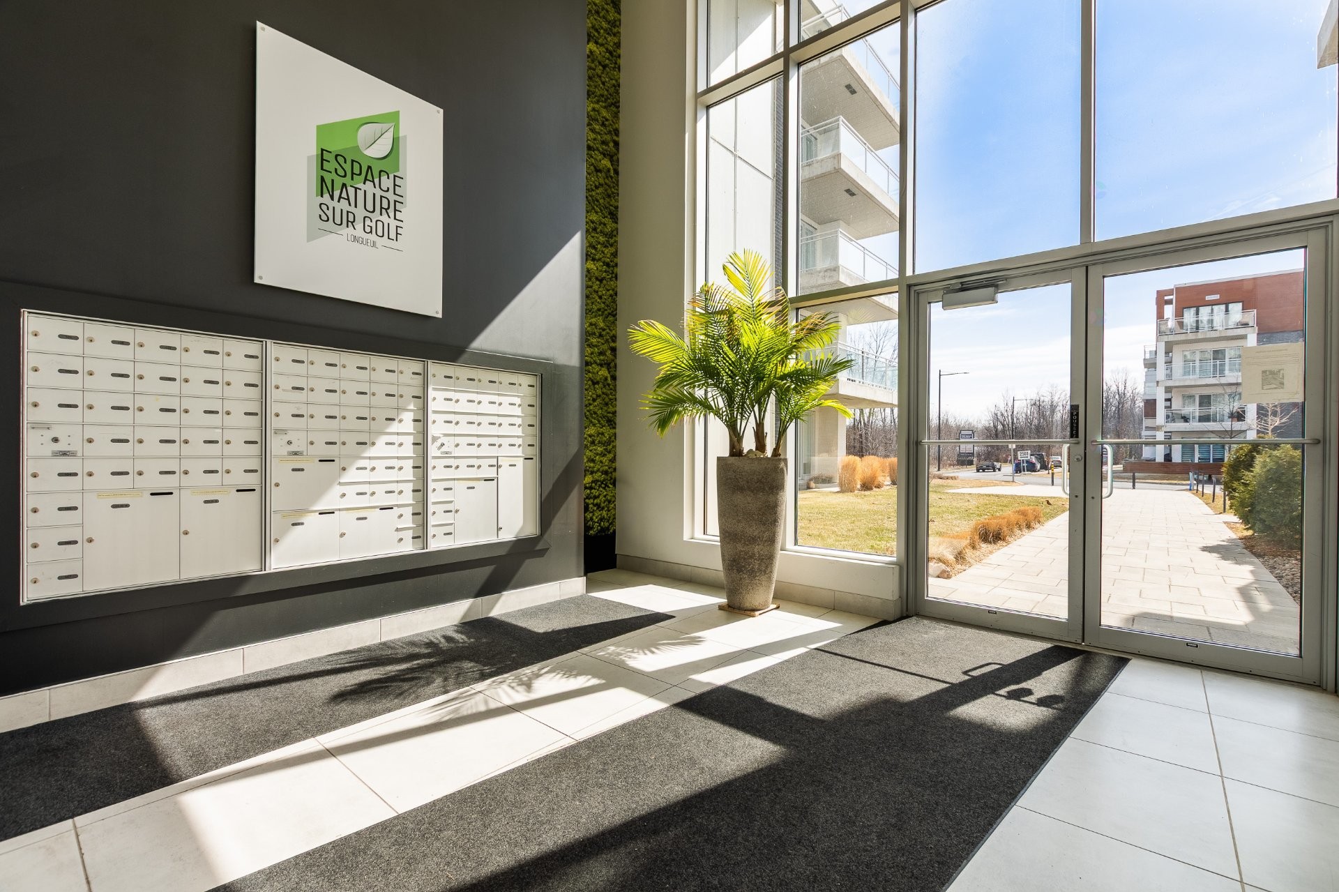 









2530


Rue Maurice-Savoie

, 503,
Longueuil (Le Vieux-Longueuil),




QC
J4N0K2

