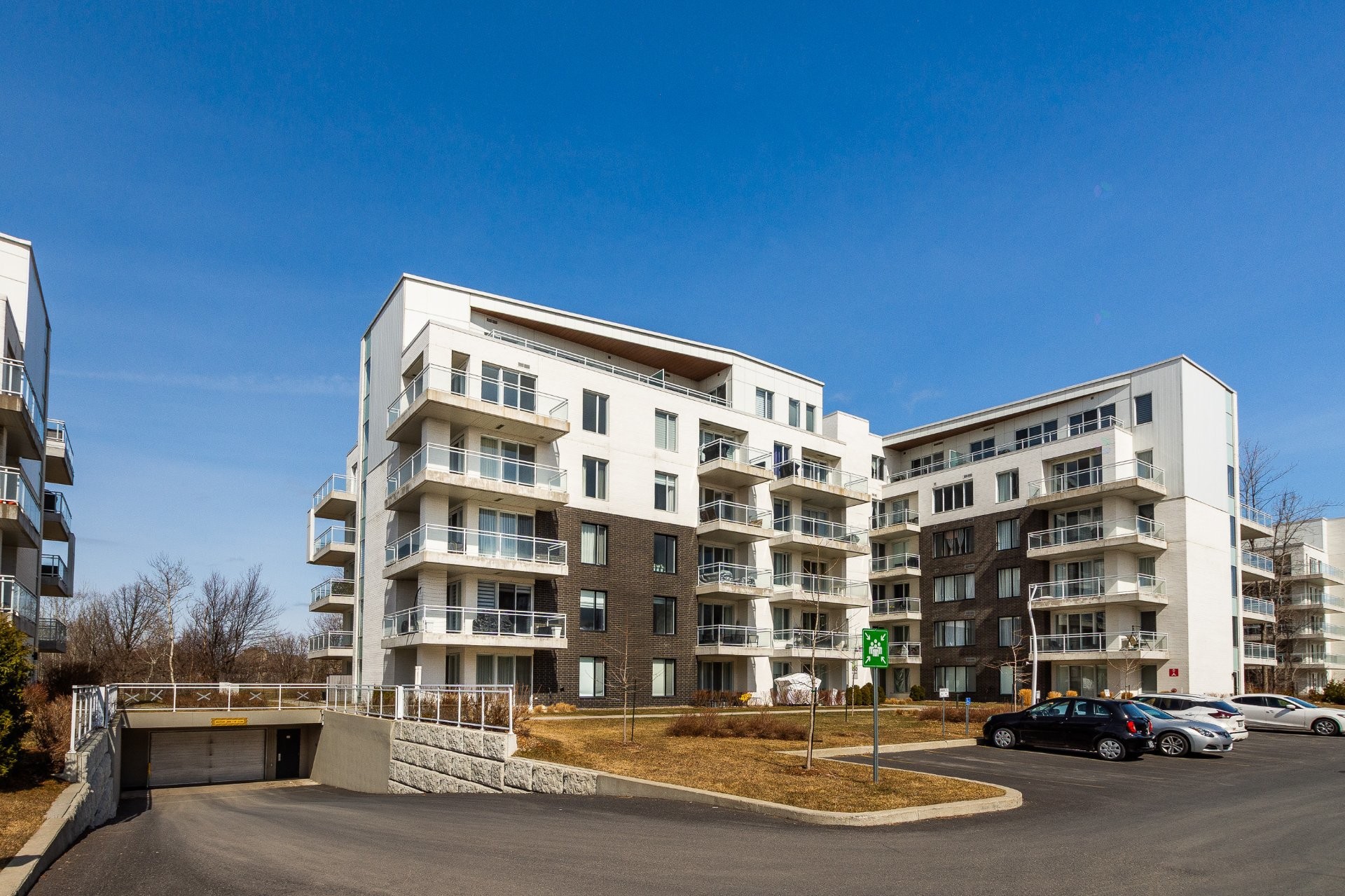 









2530


Rue Maurice-Savoie

, 503,
Longueuil (Le Vieux-Longueuil),




QC
J4N0K2

