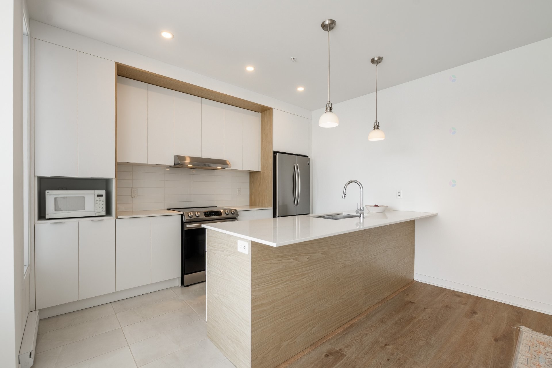 









2530


Rue Maurice-Savoie

, 503,
Longueuil (Le Vieux-Longueuil),




QC
J4N0K2

