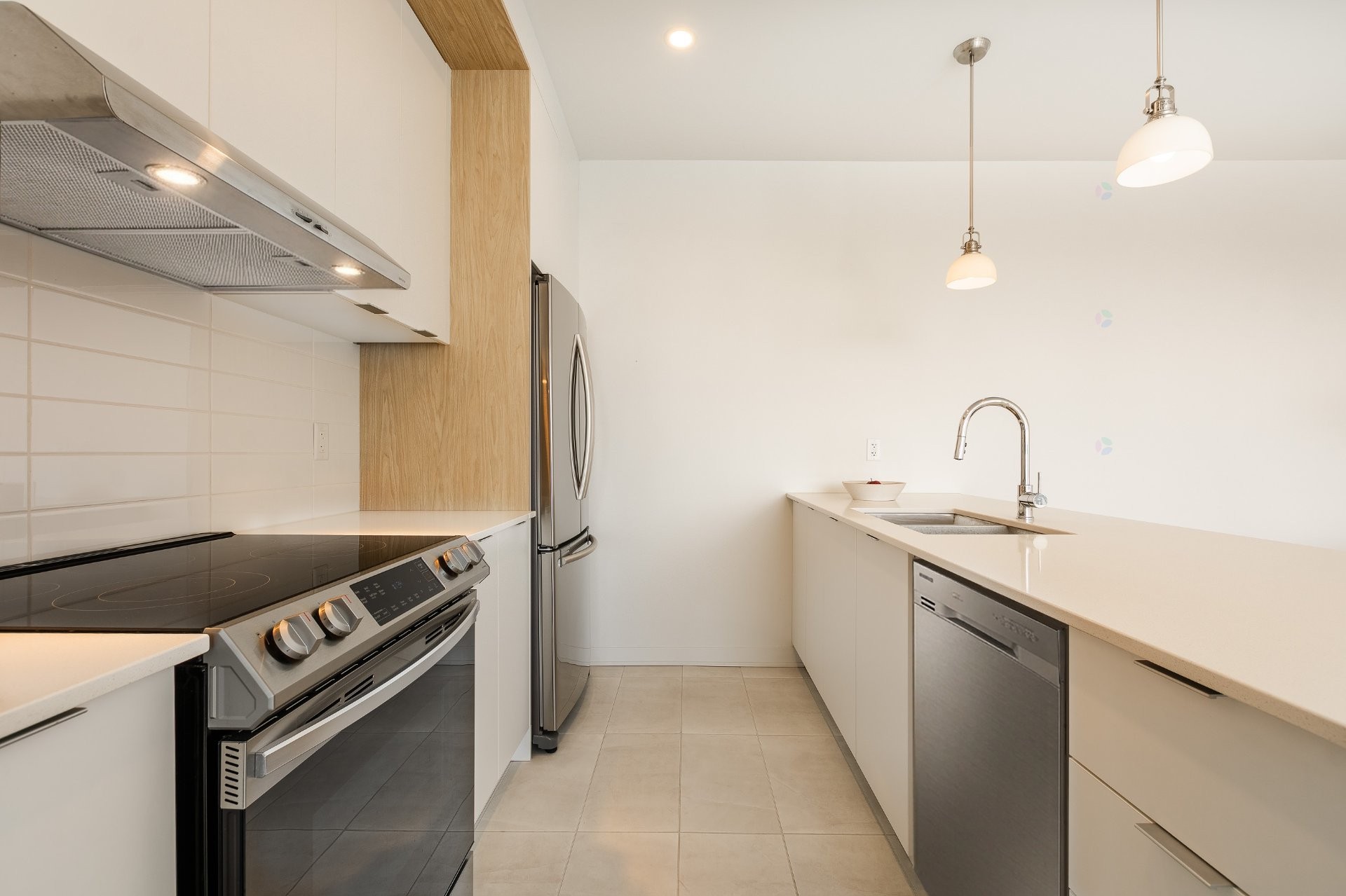 









2530


Rue Maurice-Savoie

, 503,
Longueuil (Le Vieux-Longueuil),




QC
J4N0K2

