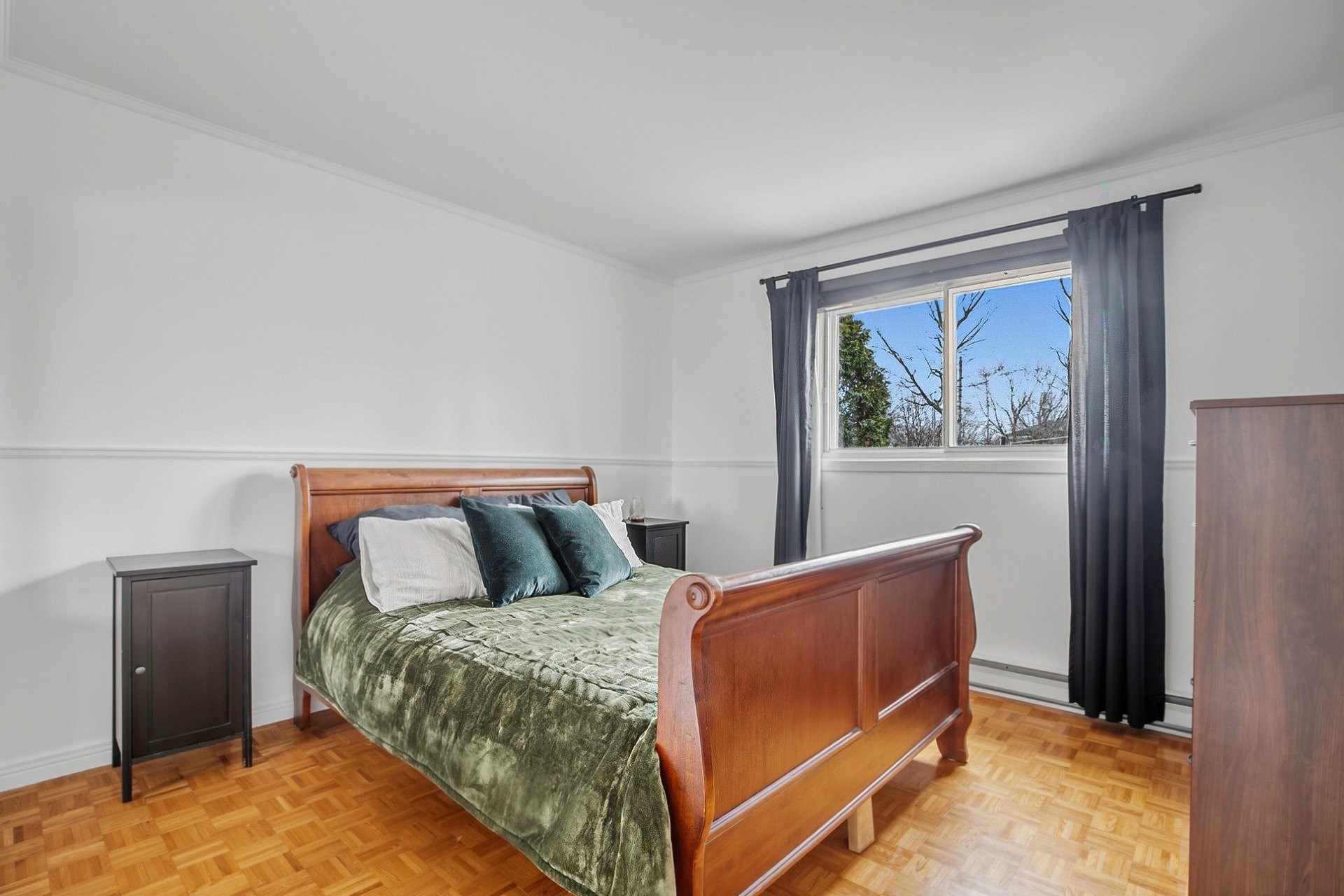 









855


Rue Beauchemin

,
Beloeil,




QC
J3G2Z8

