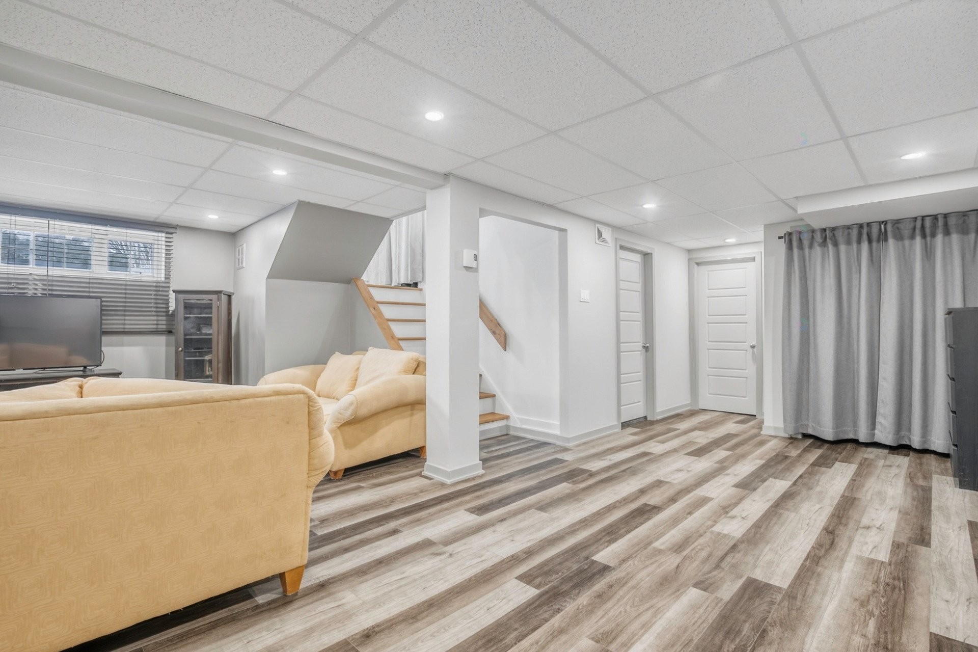 









855


Rue Beauchemin

,
Beloeil,




QC
J3G2Z8

