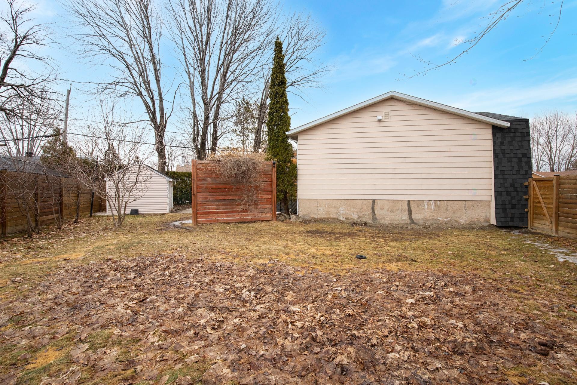 









855


Rue Beauchemin

,
Beloeil,




QC
J3G2Z8


