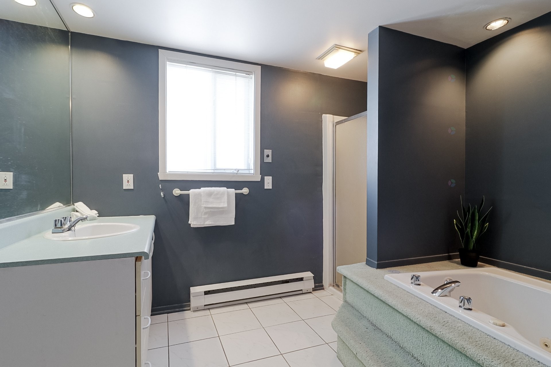 









1239


Boul. Iberville

, 204,
Repentigny (Repentigny),




QC
J5Y3H7

