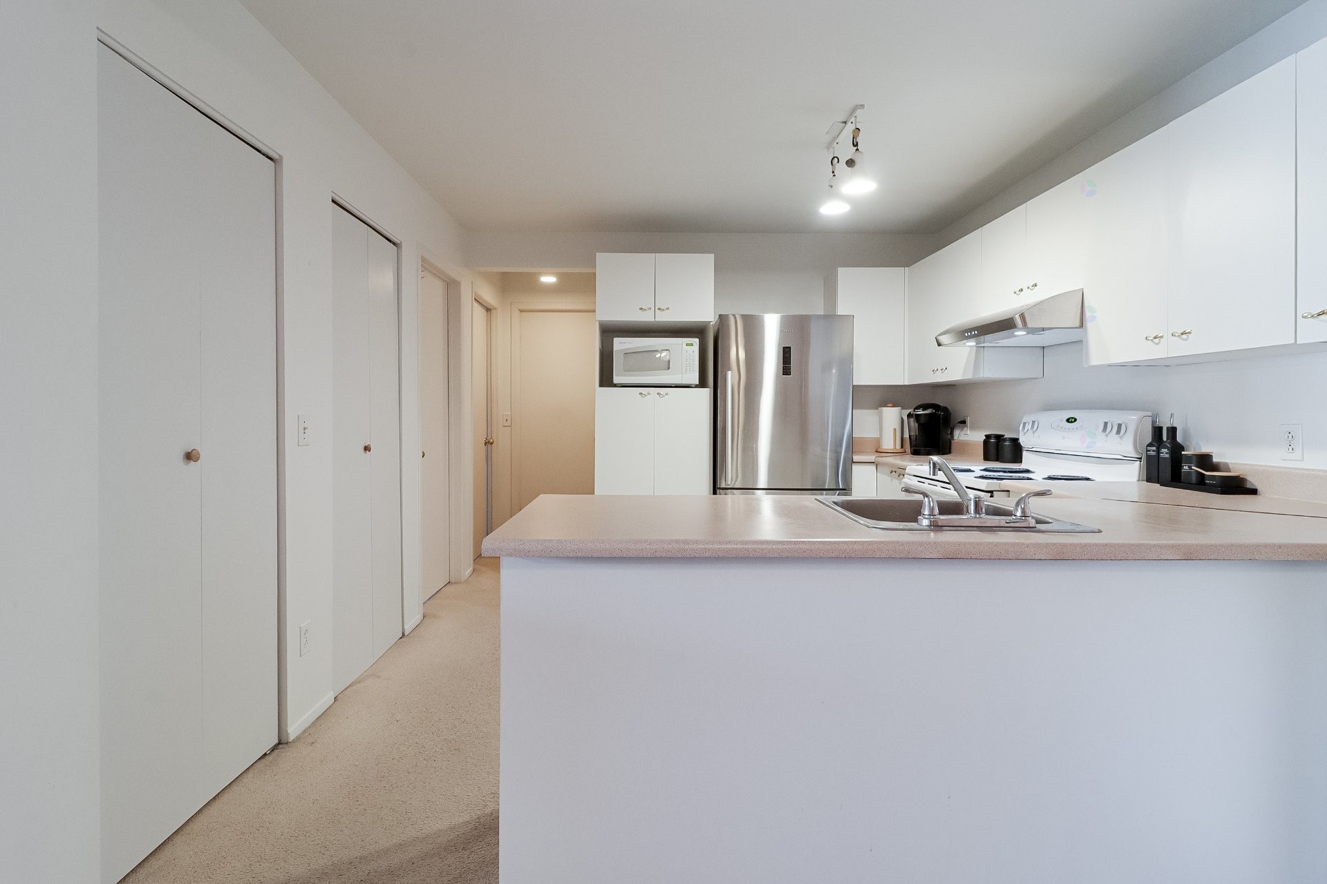 









1239


Boul. Iberville

, 204,
Repentigny (Repentigny),




QC
J5Y3H7

