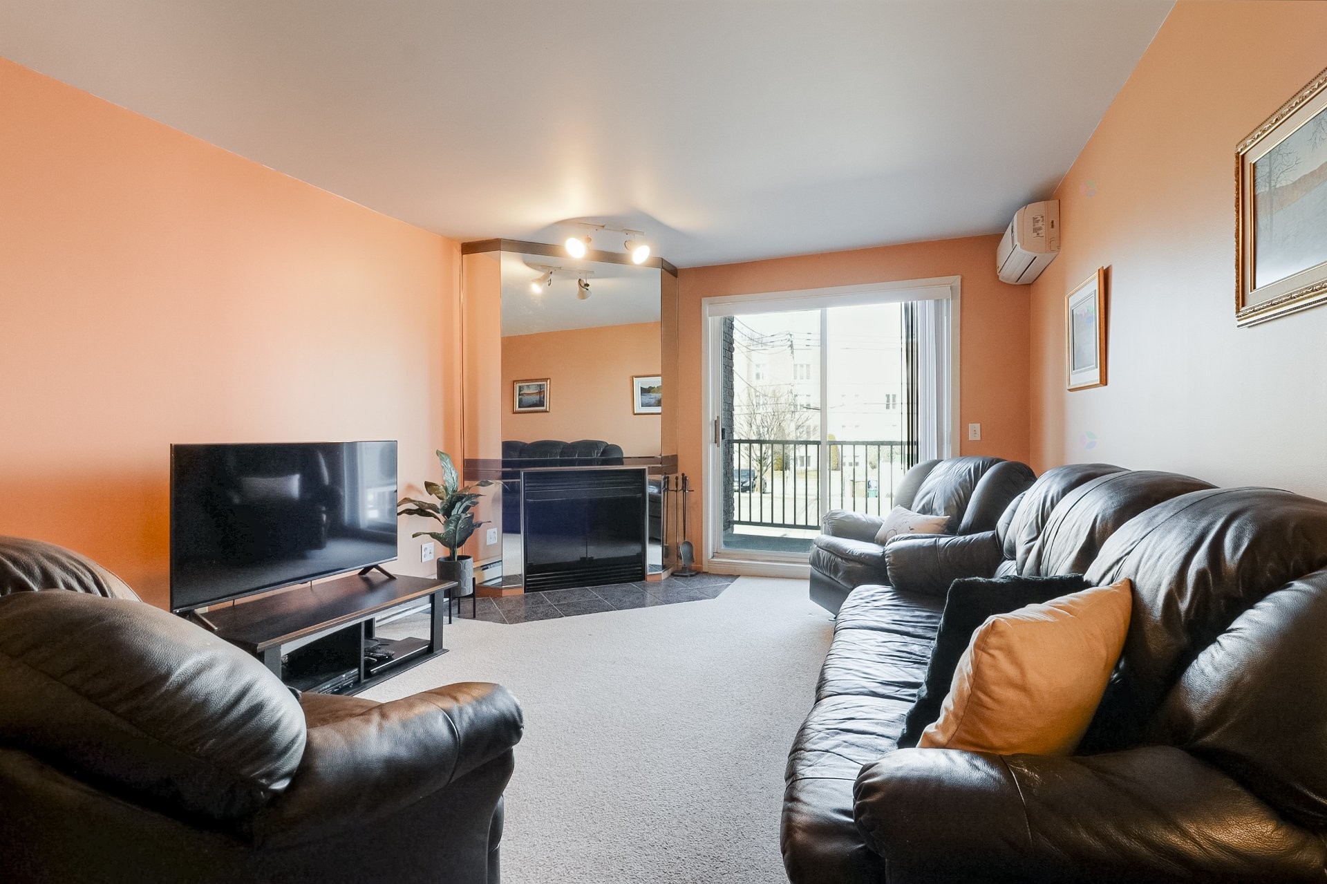 









1239


Boul. Iberville

, 204,
Repentigny (Repentigny),




QC
J5Y3H7

