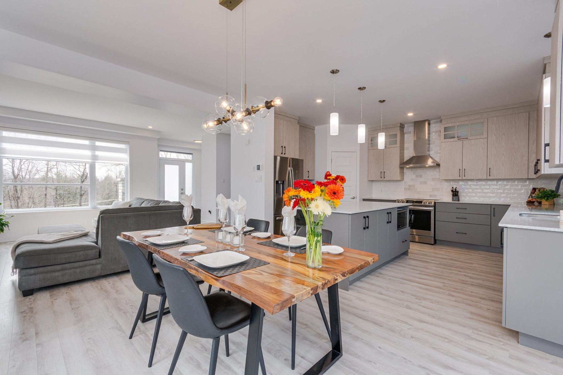 









245


Ch. Lamoureux

,
Cantley,




QC
J8V3M5

