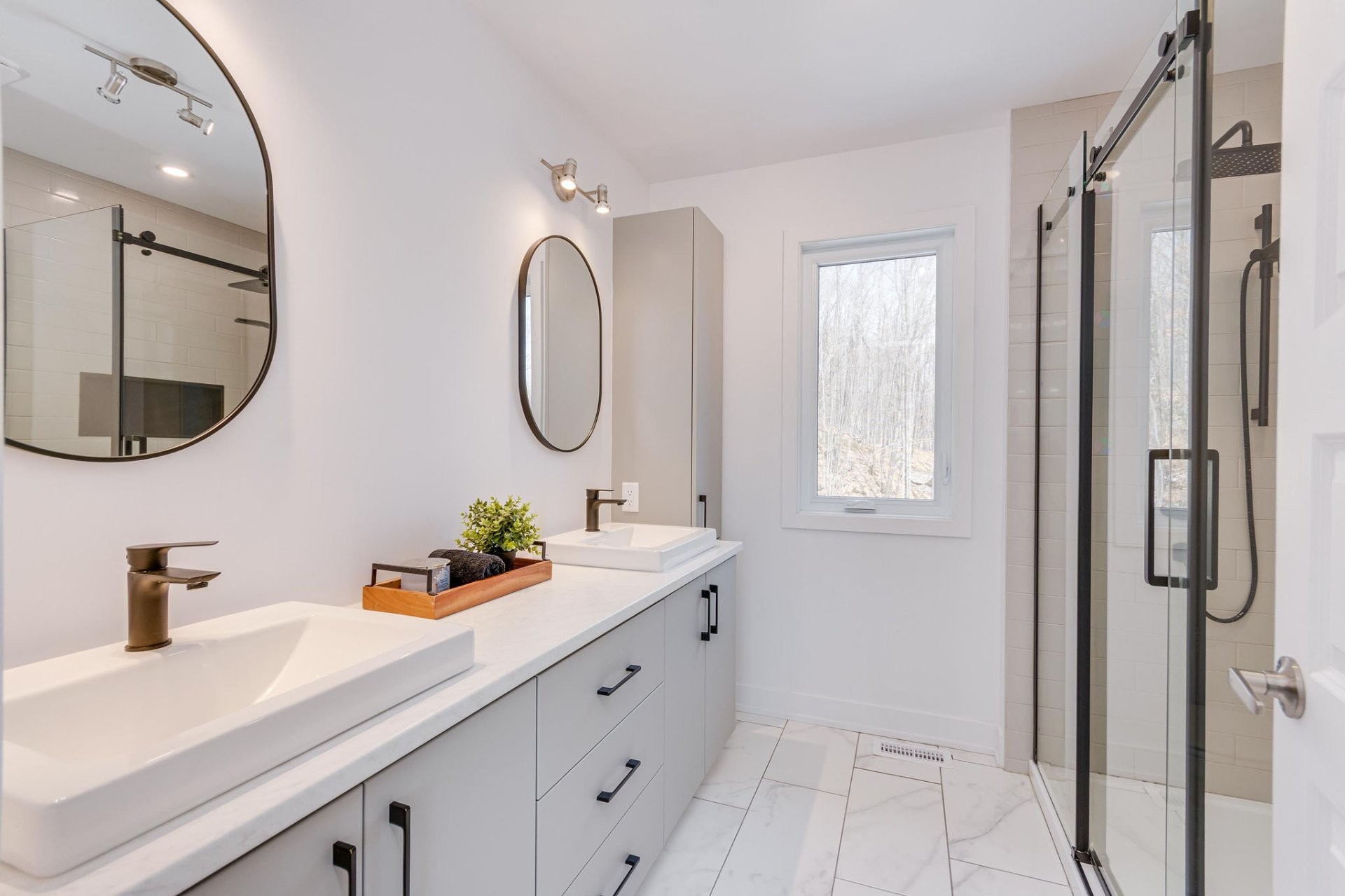 









245


Ch. Lamoureux

,
Cantley,




QC
J8V3M5

