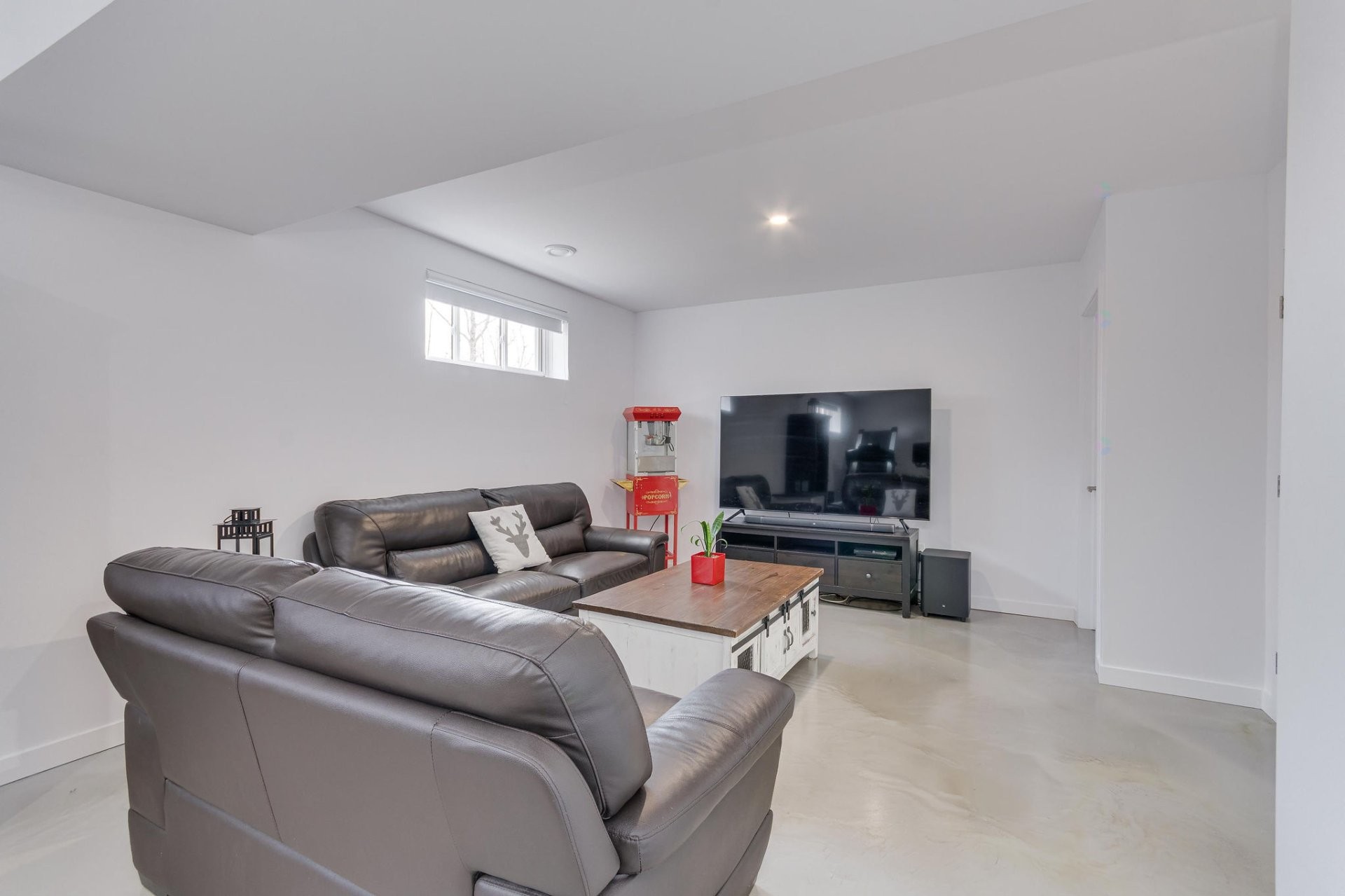 









245


Ch. Lamoureux

,
Cantley,




QC
J8V3M5

