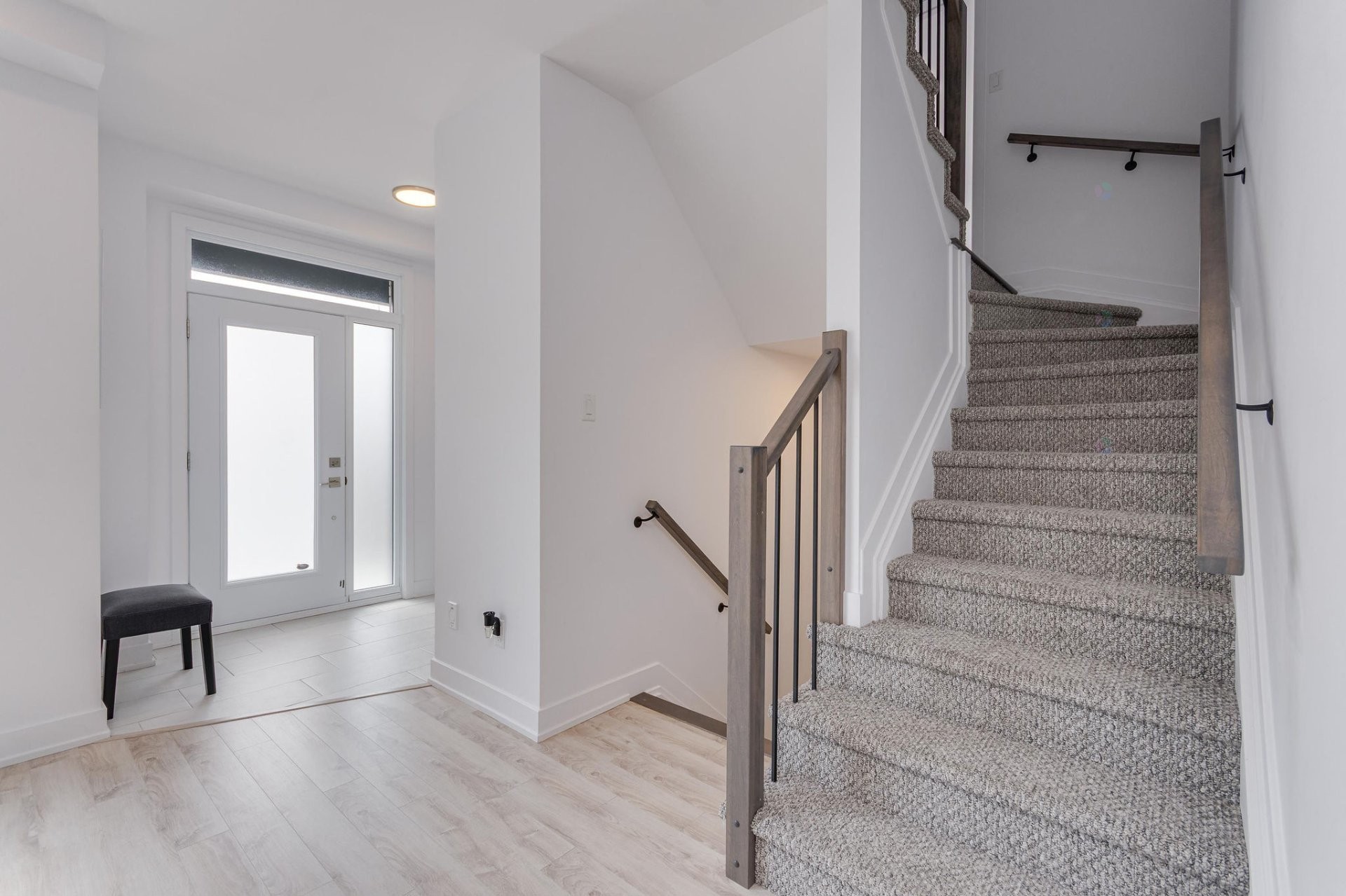 









245


Ch. Lamoureux

,
Cantley,




QC
J8V3M5

