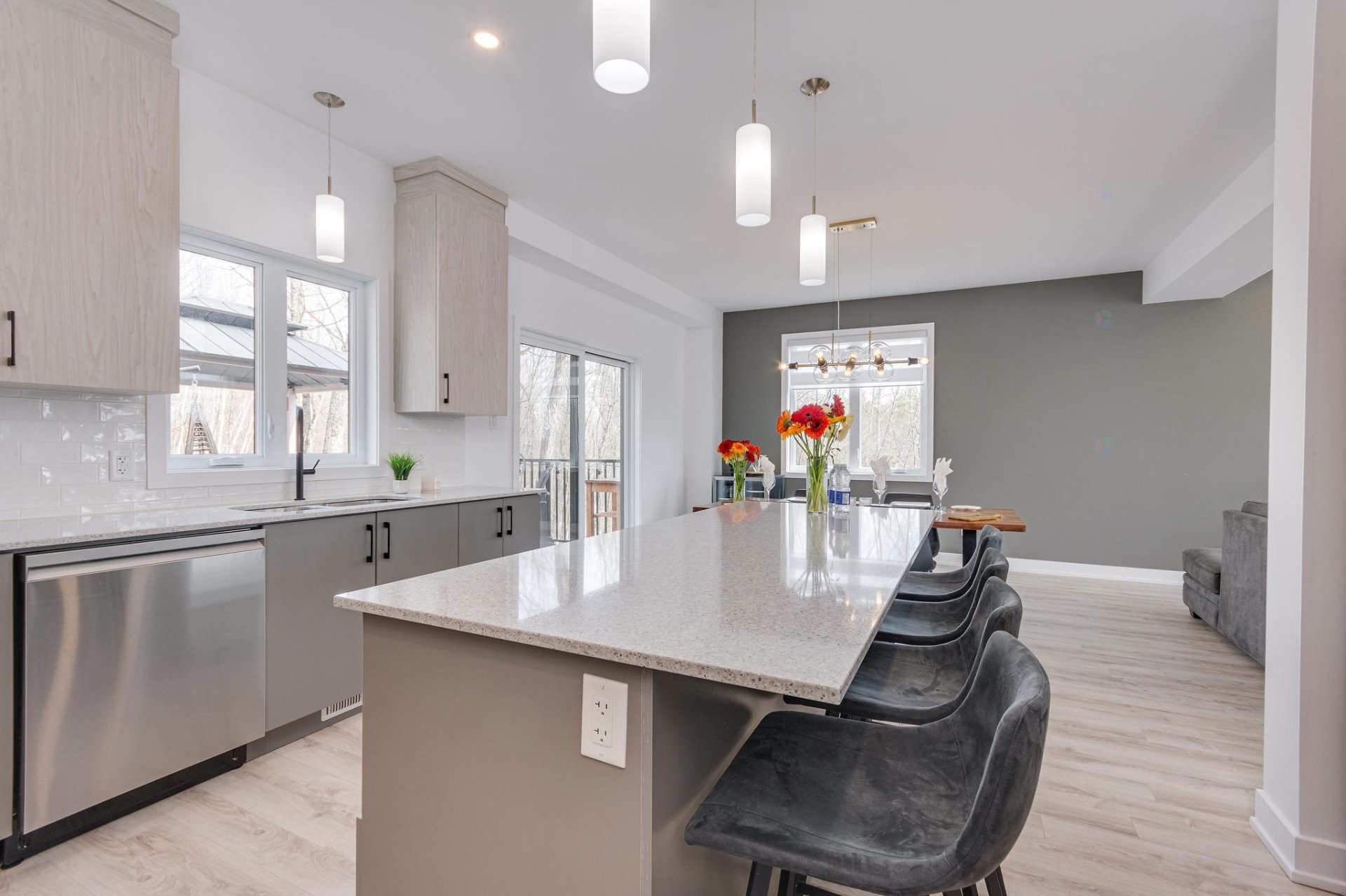 









245


Ch. Lamoureux

,
Cantley,




QC
J8V3M5


