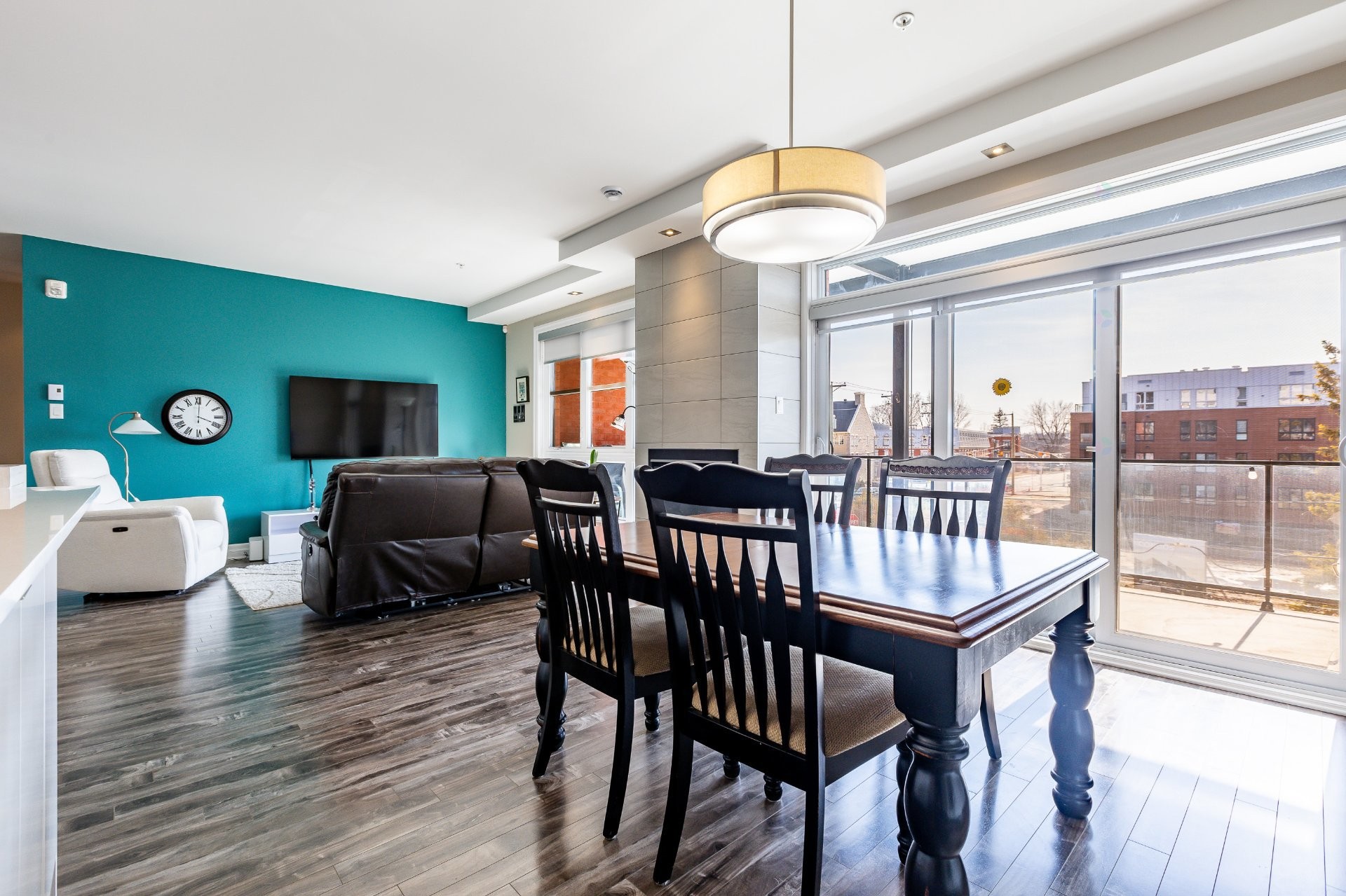 









653


Boul. de l'Ange-Gardien

, 201,
L'Assomption,




QC
J5W1T1

