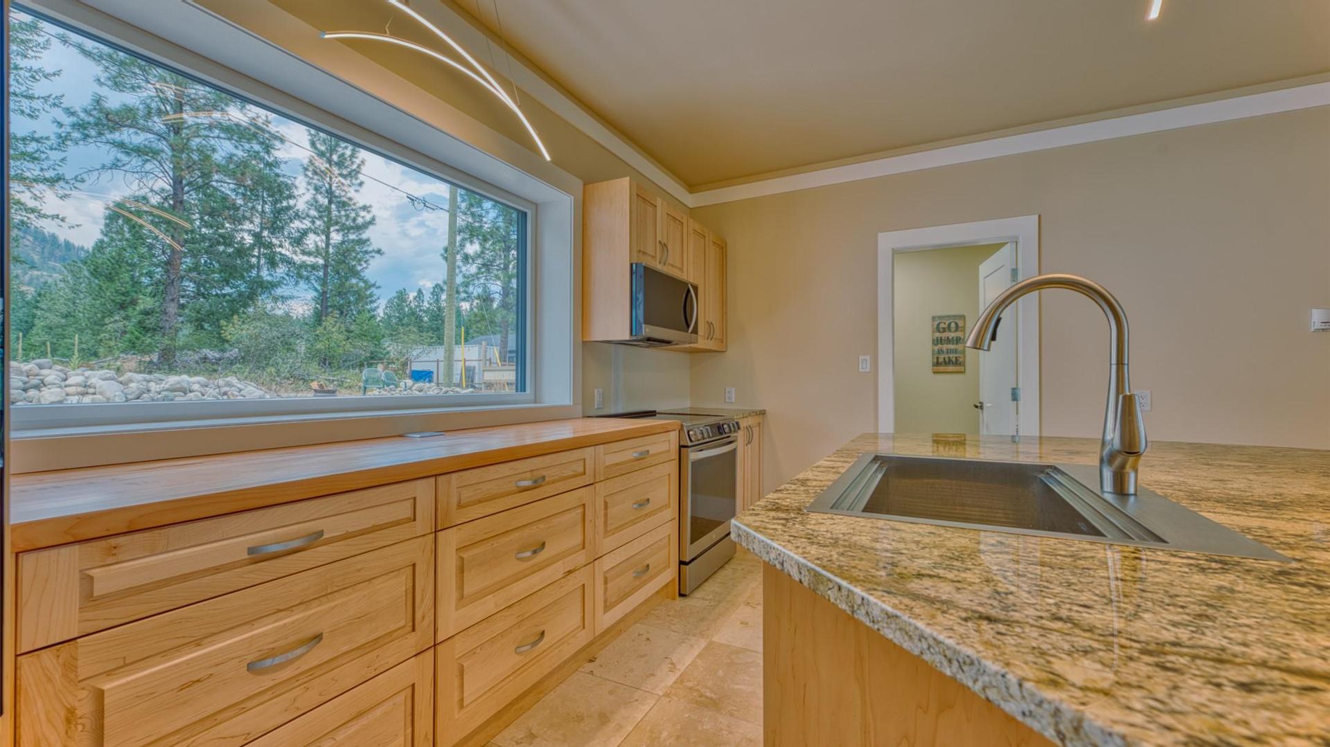 









514


Mountain

Drive,
Vernon,




BC
V1H 2B8

